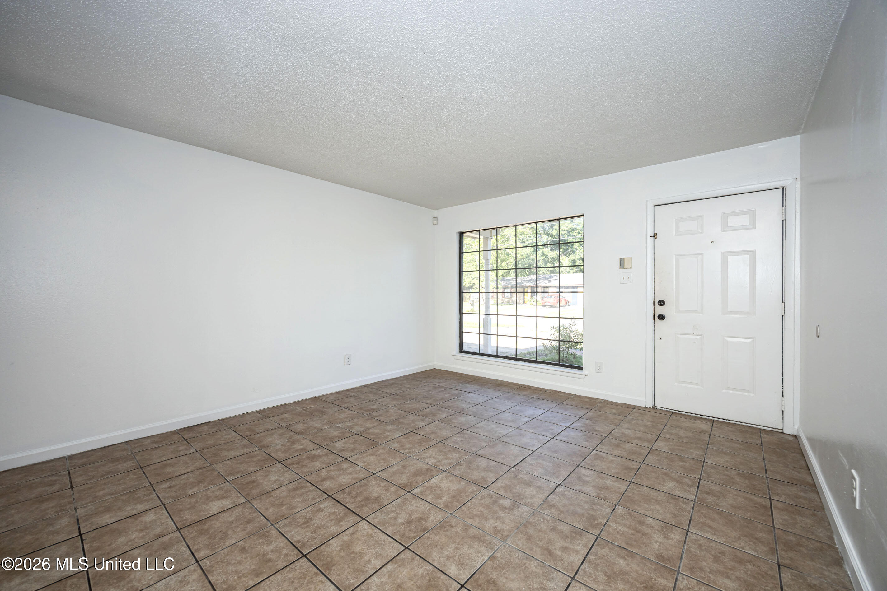 5612 Rose Drive Property Photo 7