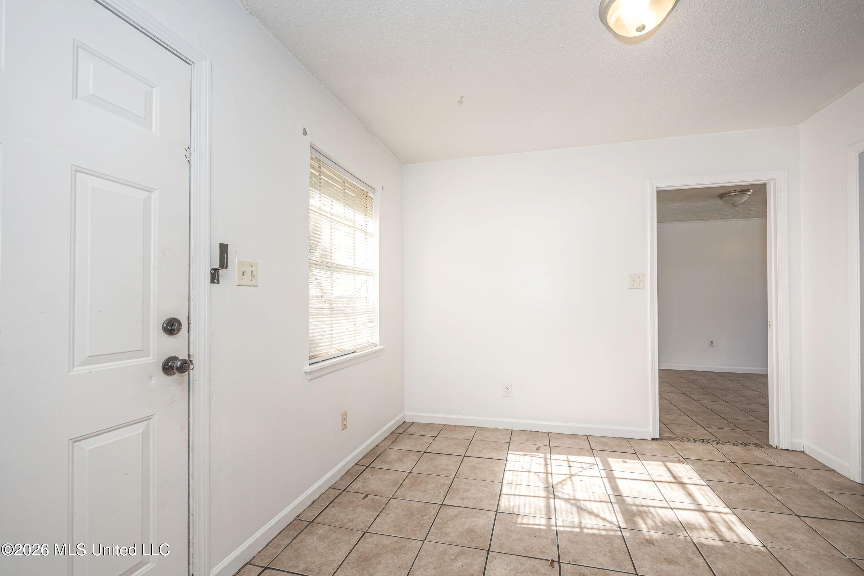 5612 Rose Drive Property Photo 9