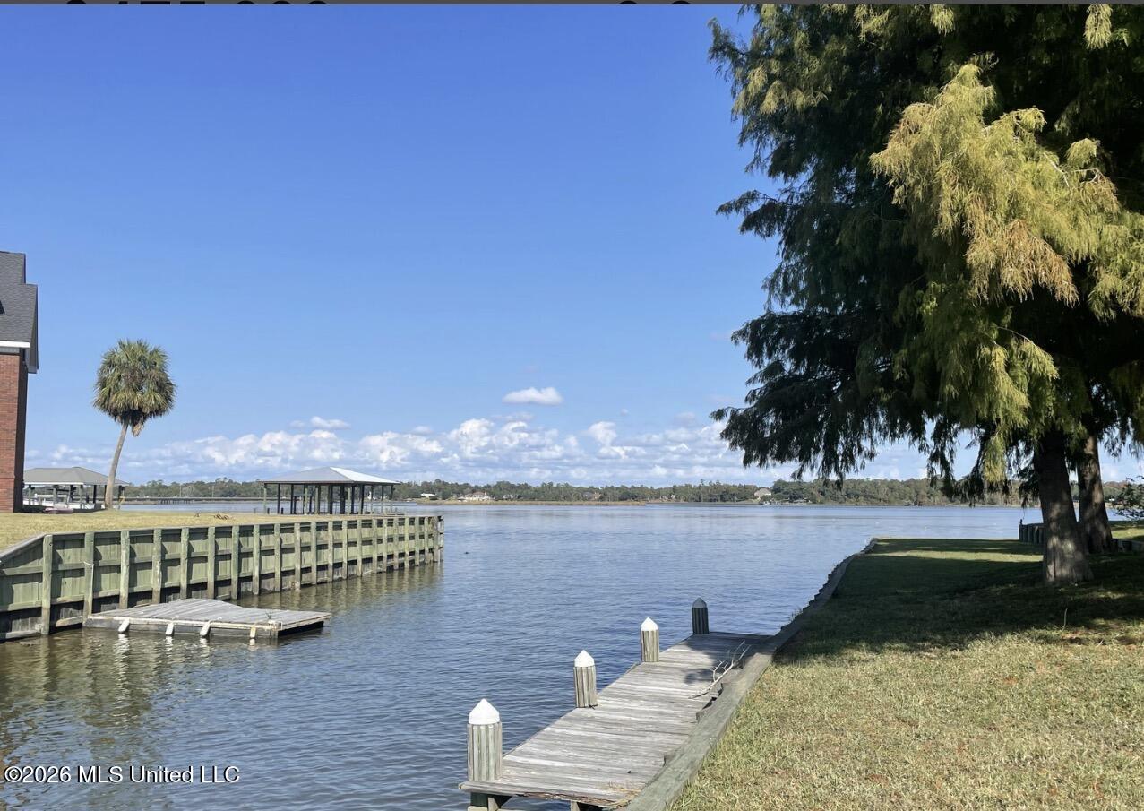 479 Linda Drive Property Photo 1