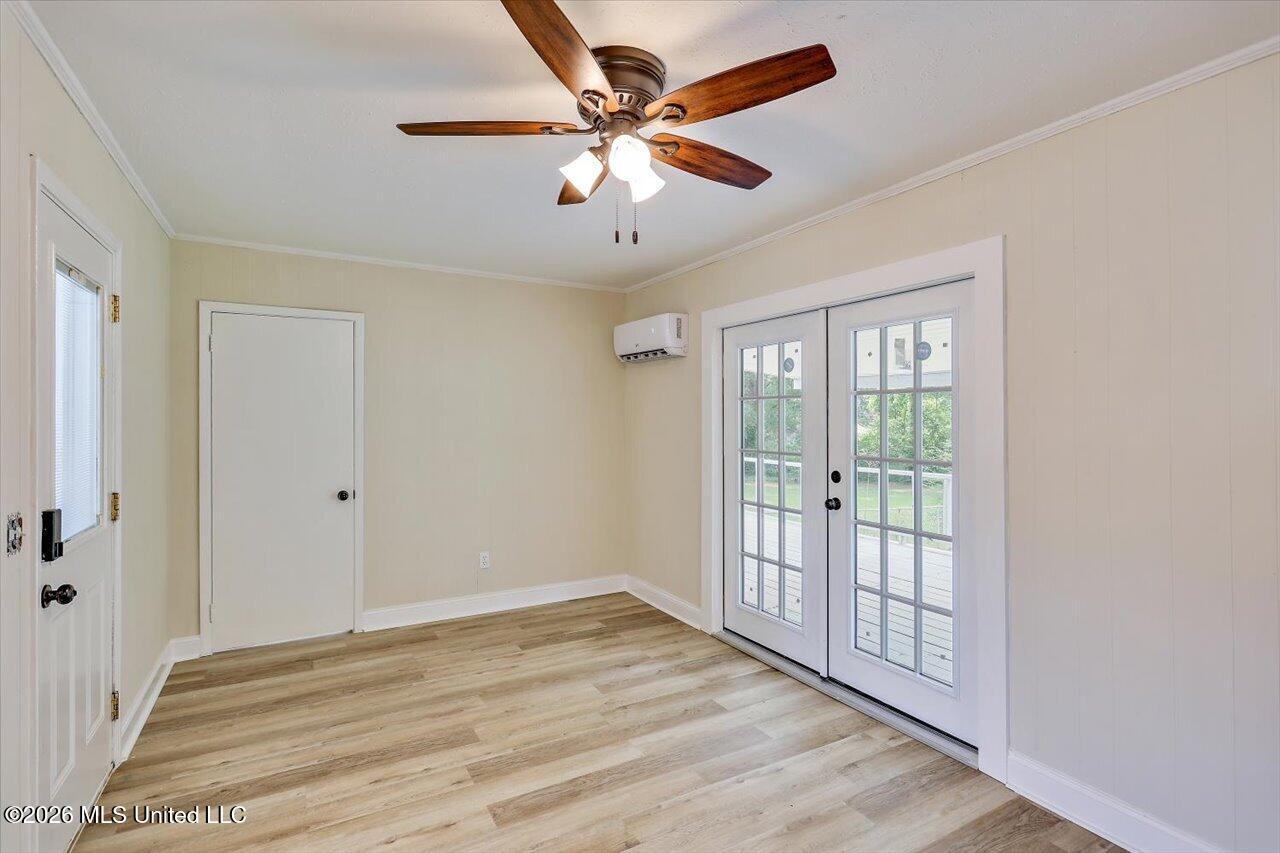 210 N Jadek Drive Property Photo 13
