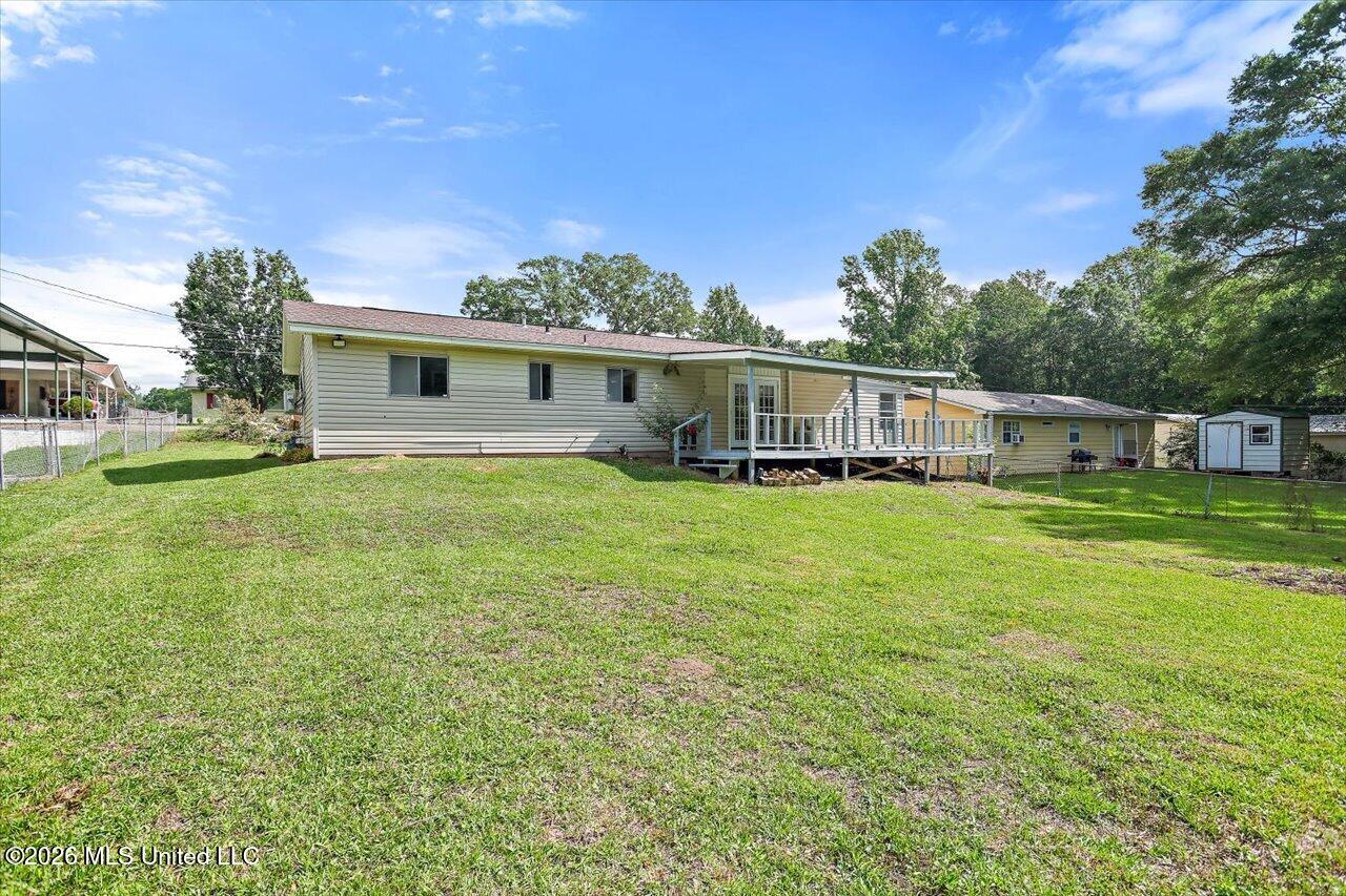 210 N Jadek Drive Property Photo 23