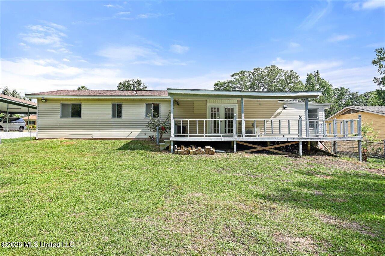 210 N Jadek Drive Property Photo 24