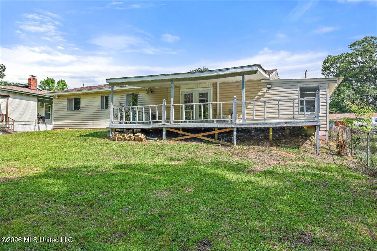 210 N Jadek Drive Property Photo 25