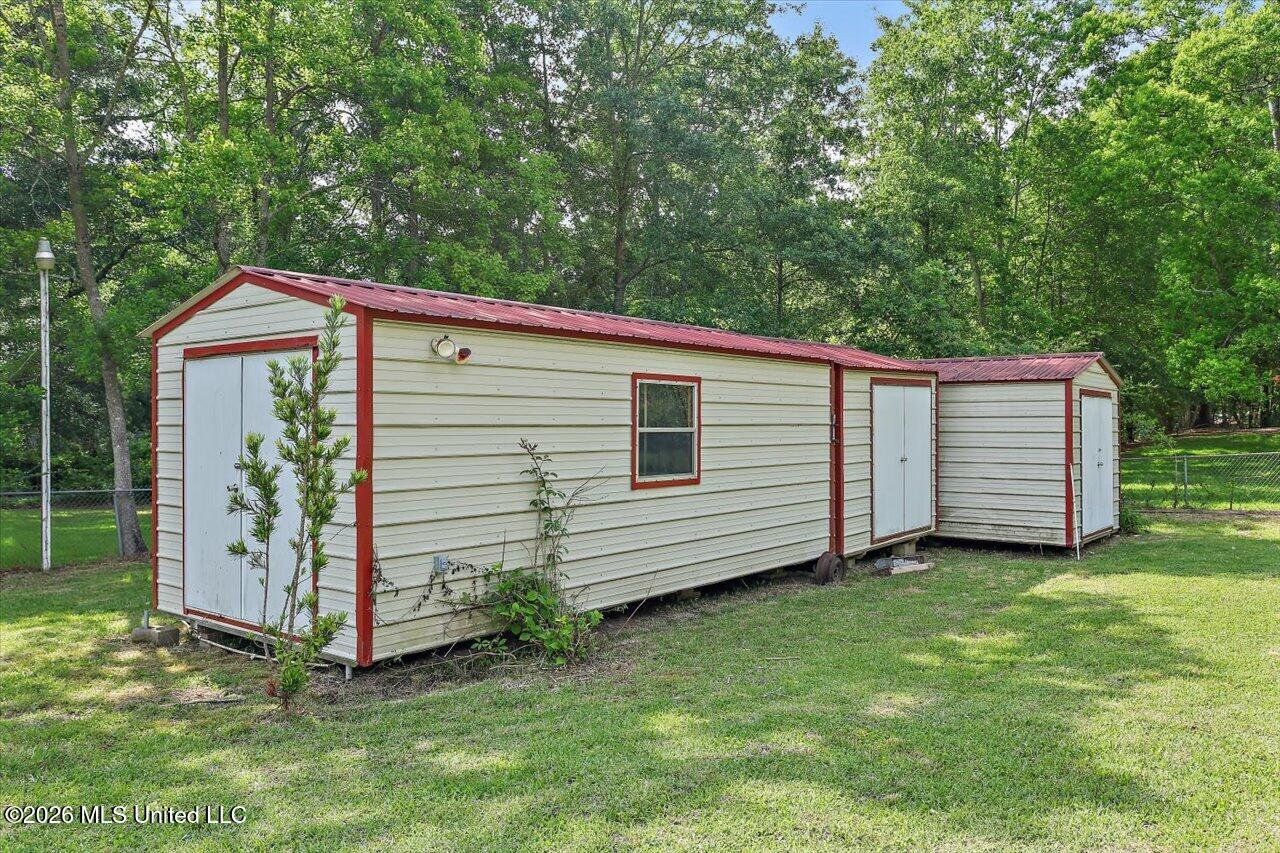 210 N Jadek Drive Property Photo 26