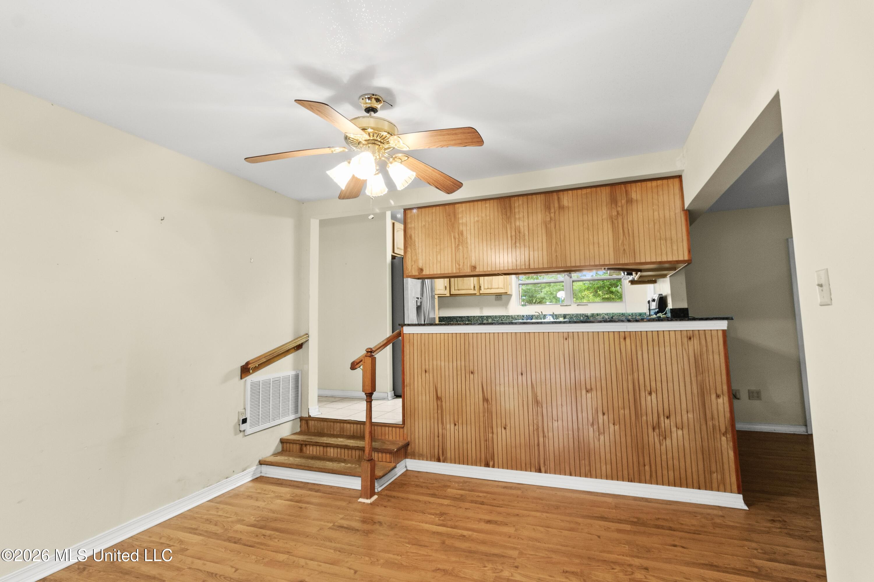 4510 Willow Street Property Photo 16