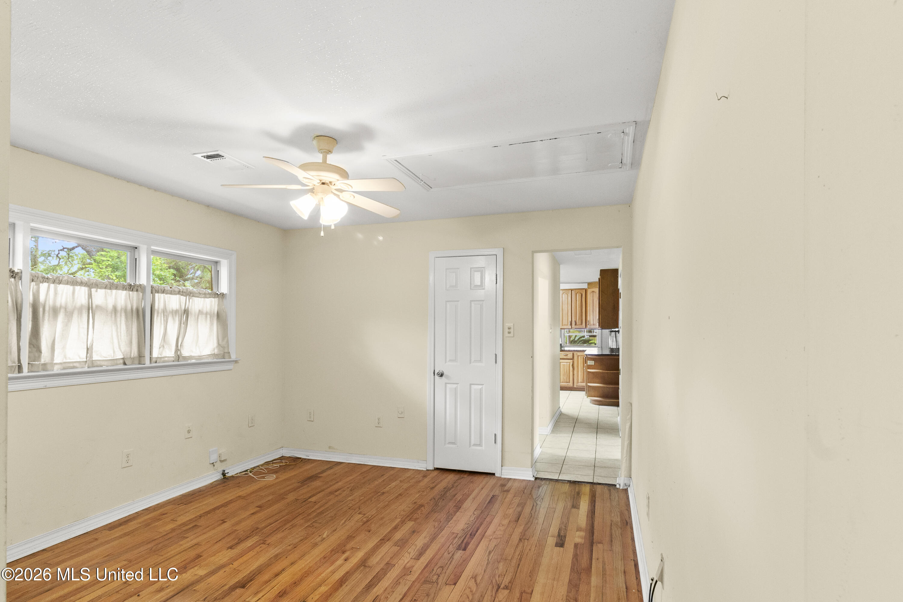 4510 Willow Street Property Photo 33