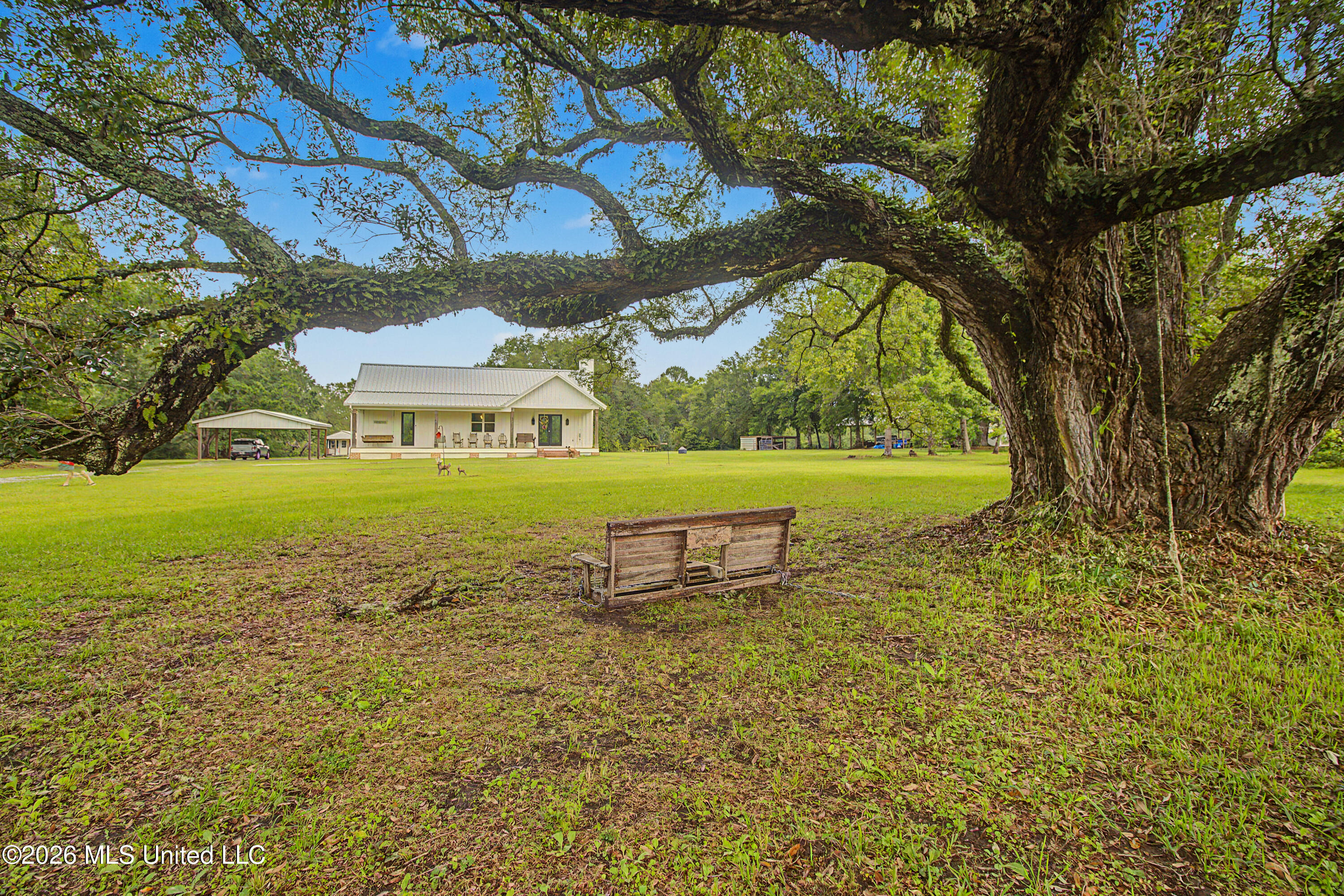 15101 Cable Bridge Road Property Photo 4