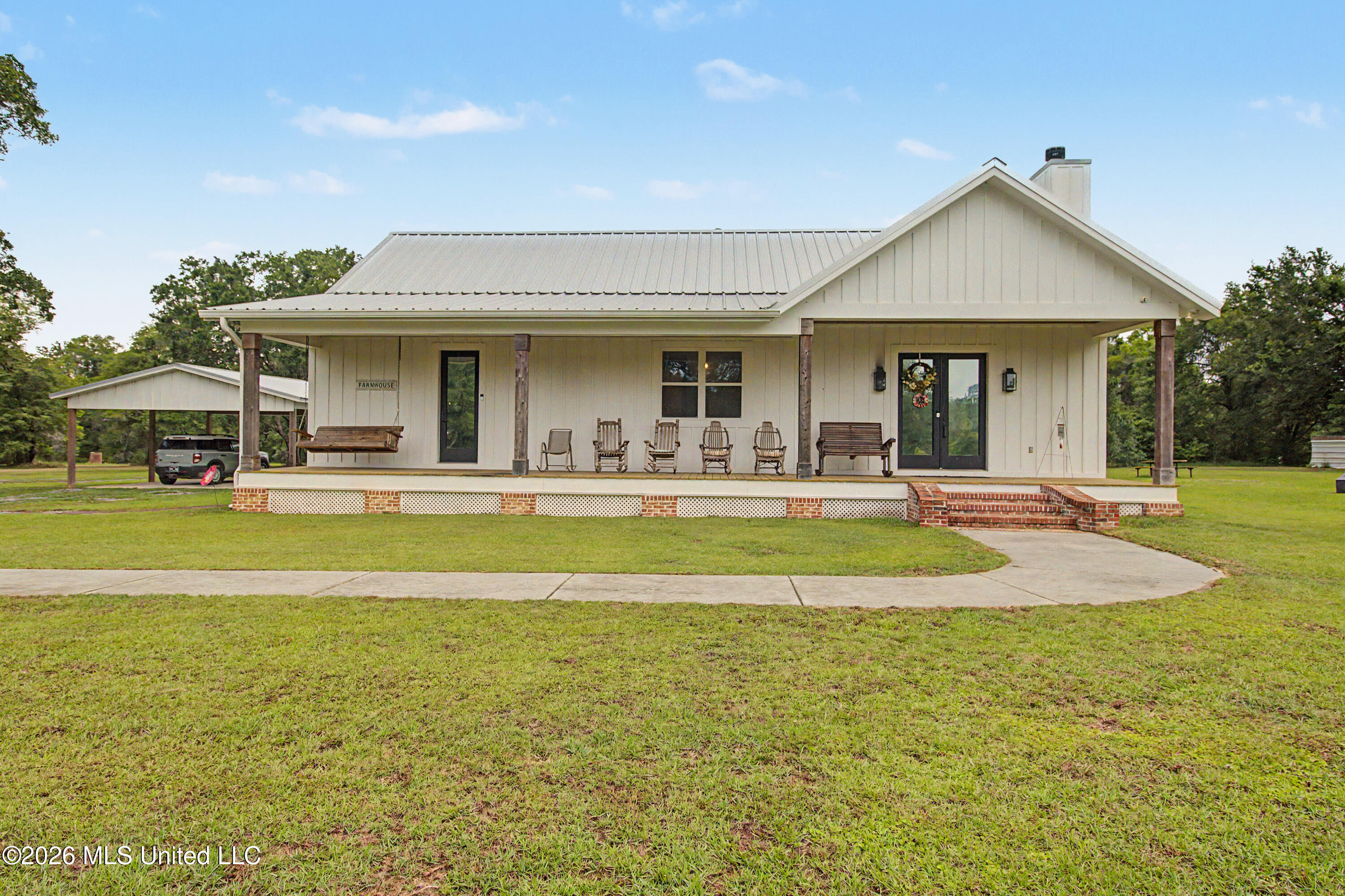 15101 Cable Bridge Road Property Photo 5