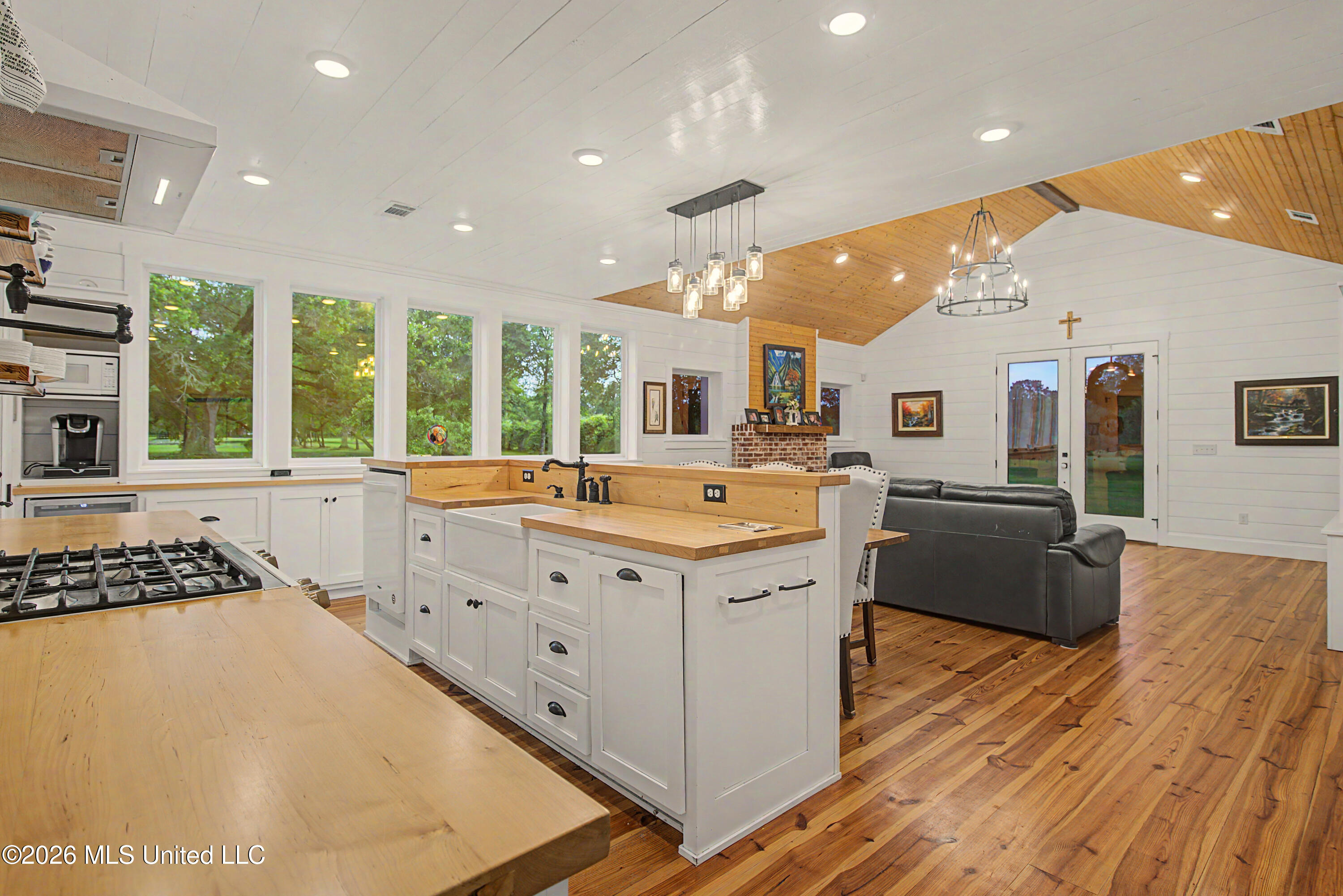 15101 Cable Bridge Road Property Photo 12
