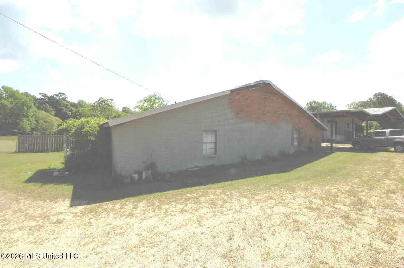 1062 Highway 35 Property Photo 1
