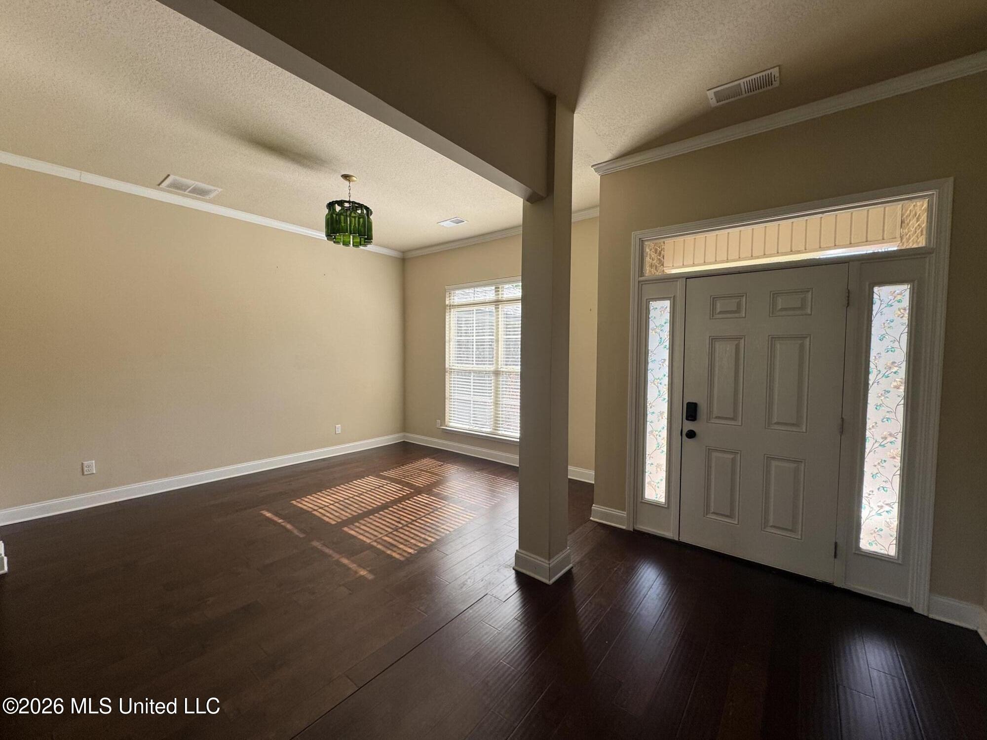 5212 Weathers Drive Property Photo 3