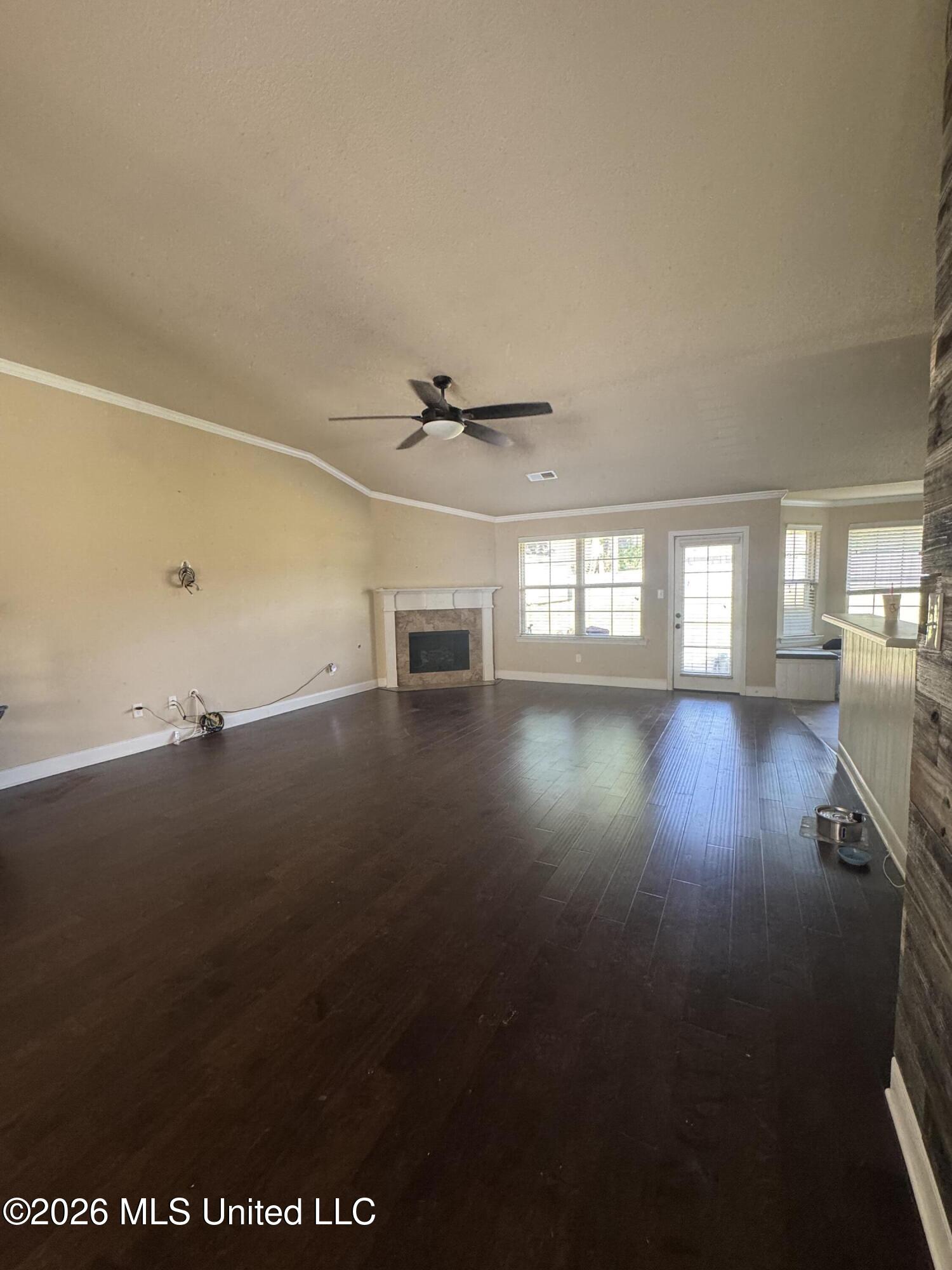 5212 Weathers Drive Property Photo 6