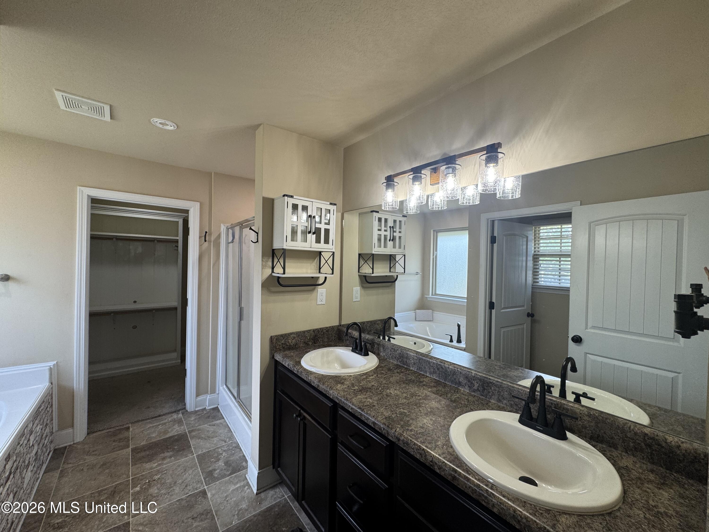 5212 Weathers Drive Property Photo 9