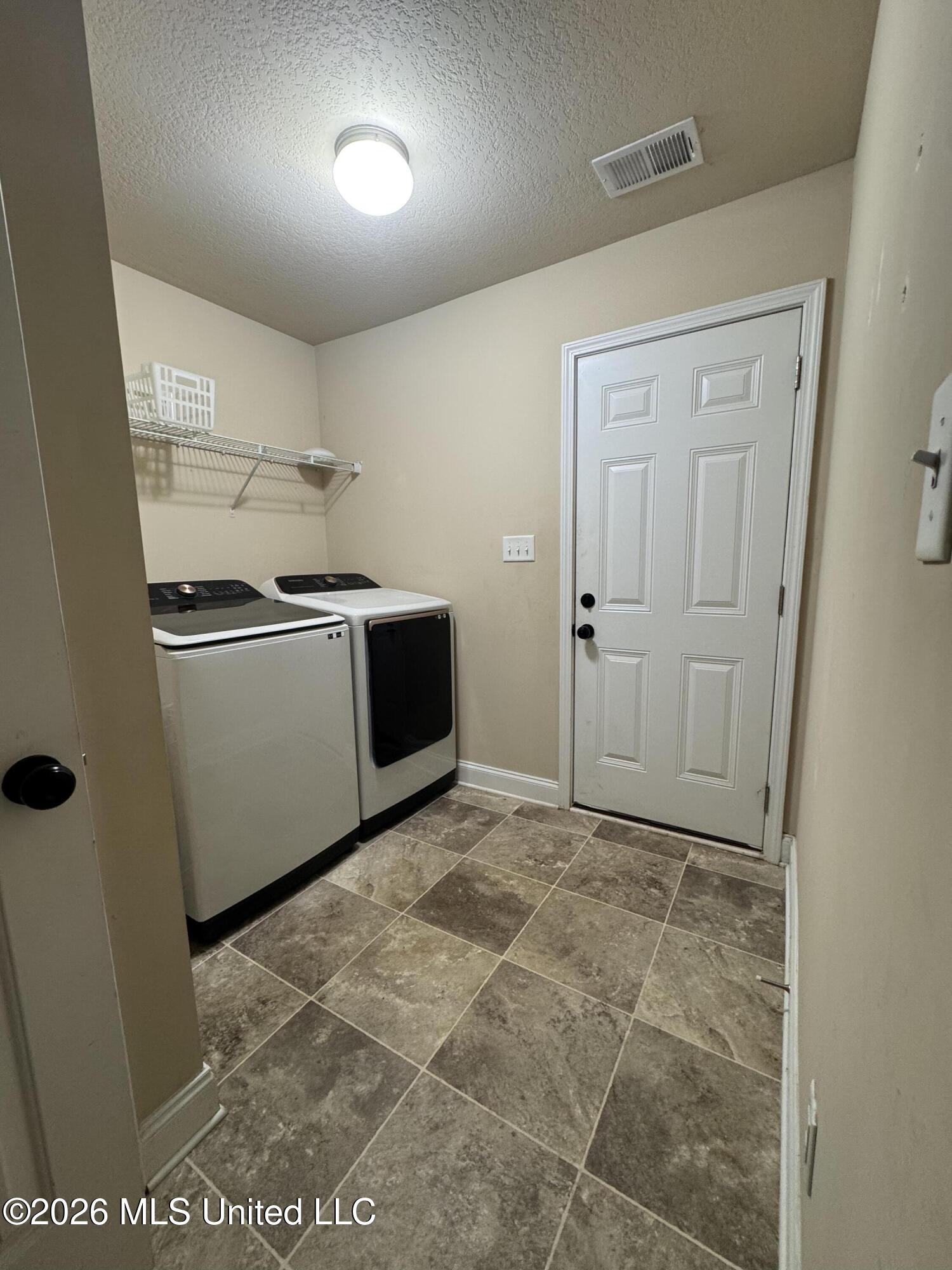 5212 Weathers Drive Property Photo 15