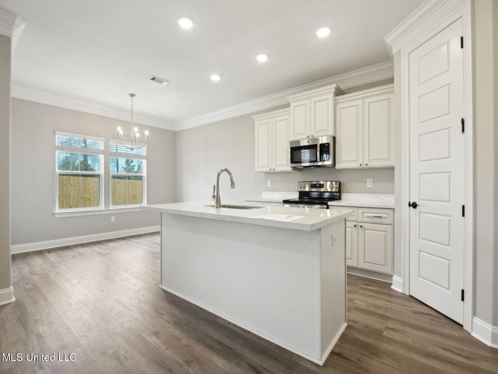 3678 Olivia Drive Property Photo 4
