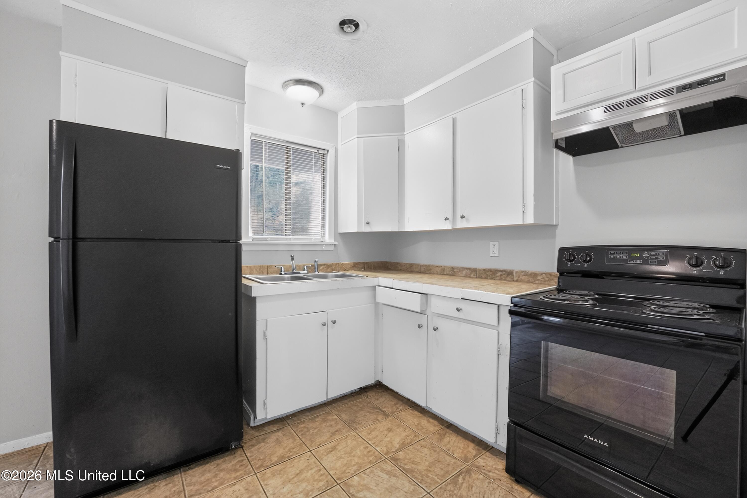 349 Queen Isabella Property Photo 11