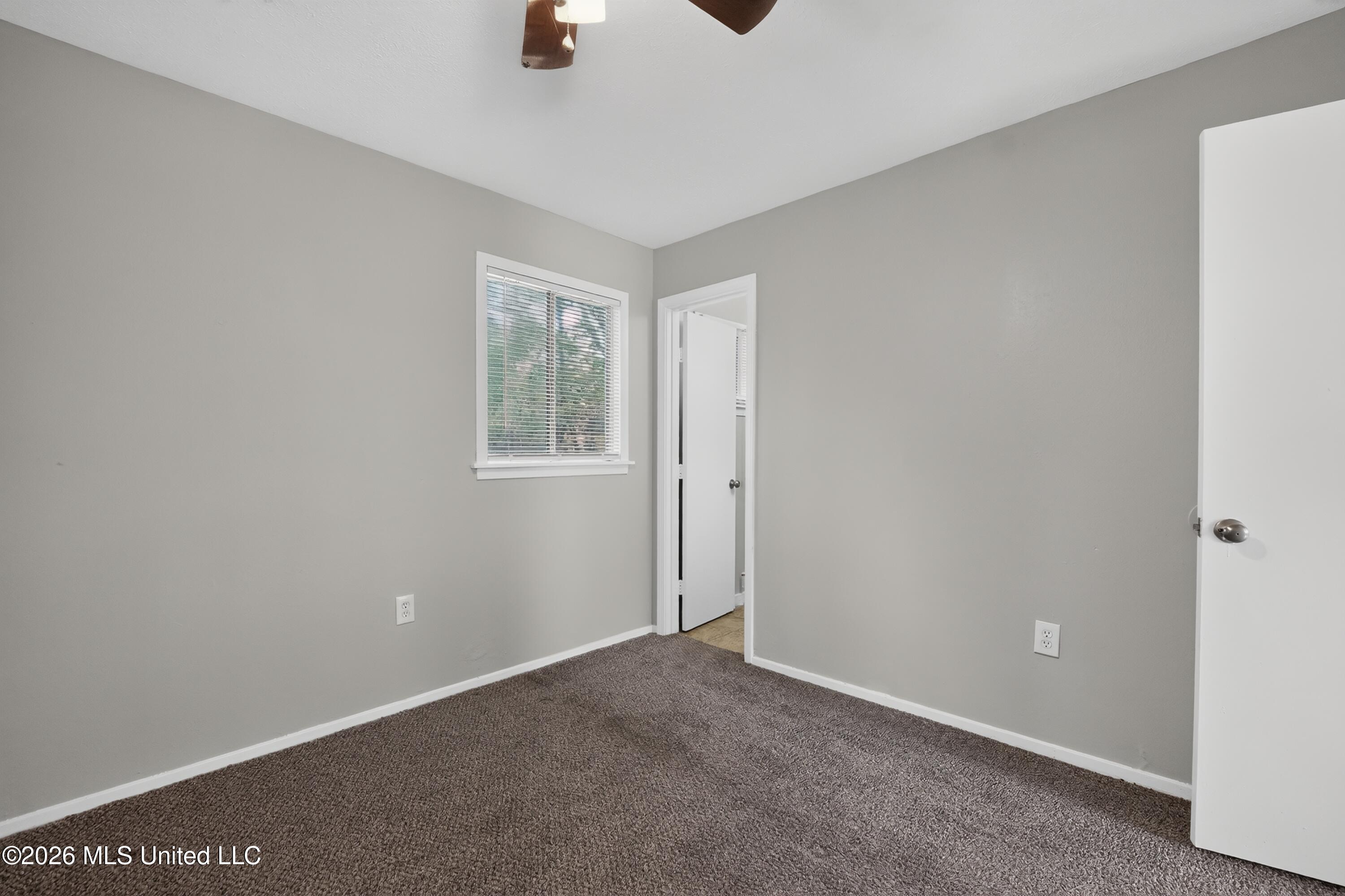 349 Queen Isabella Property Photo 19