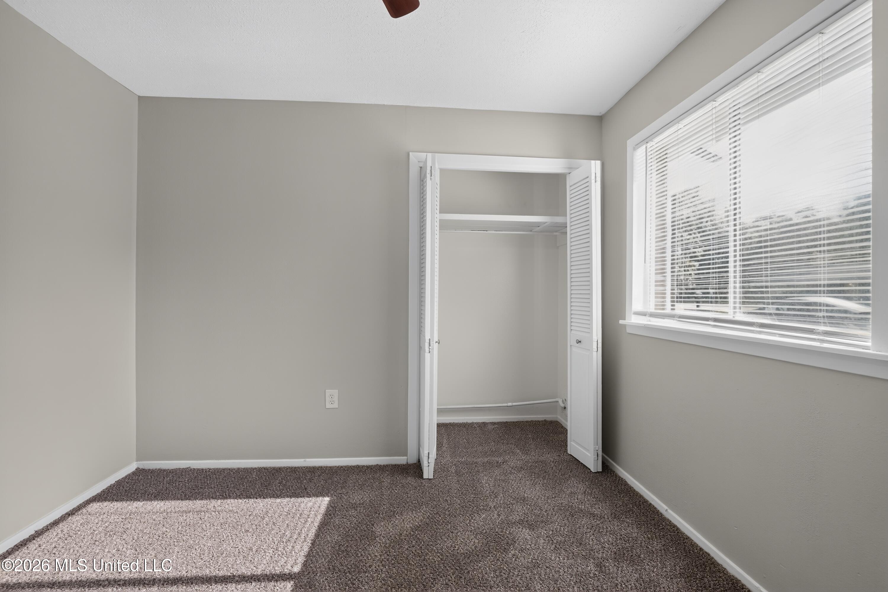 349 Queen Isabella Property Photo 22