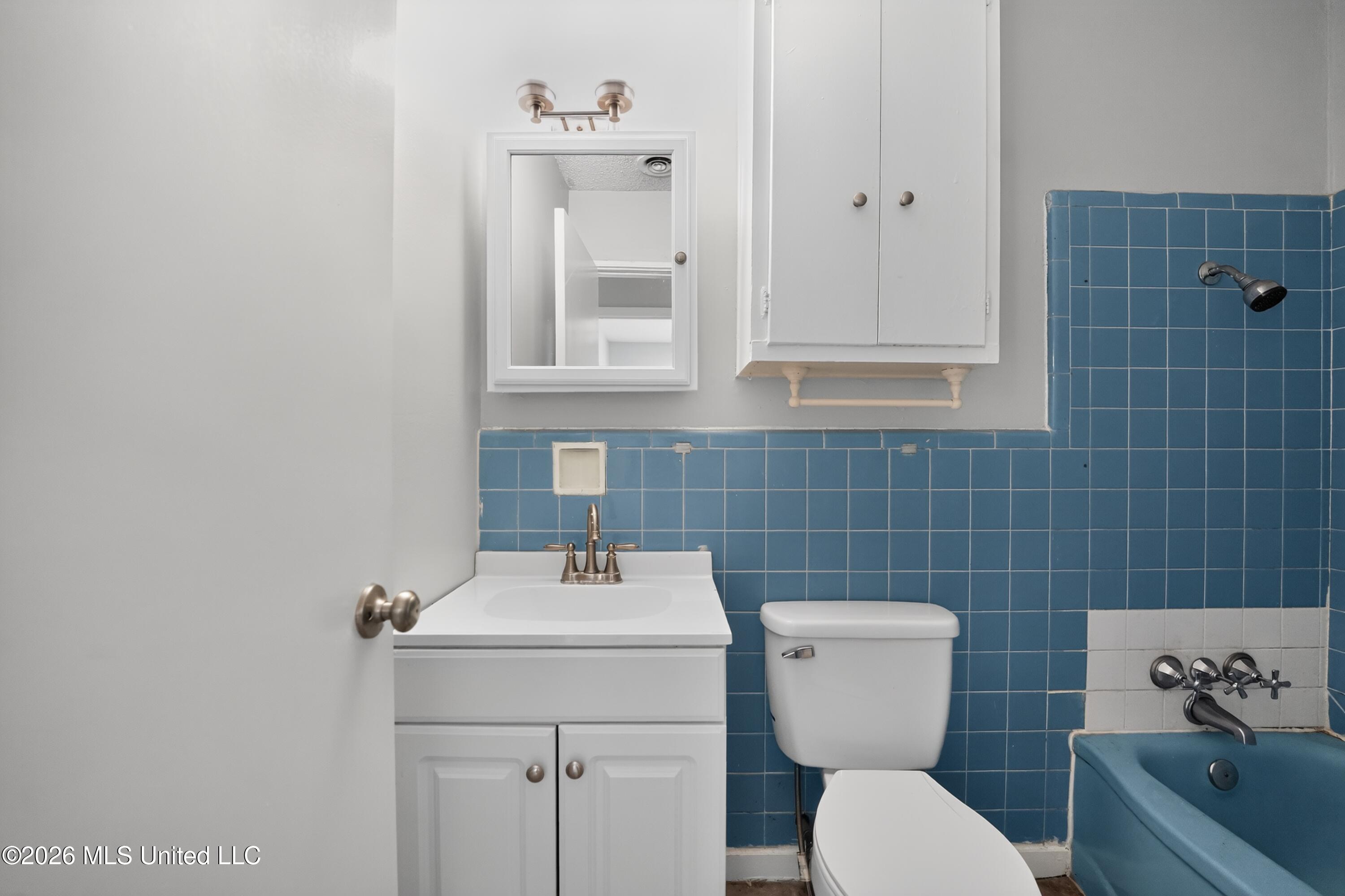 349 Queen Isabella Property Photo 25