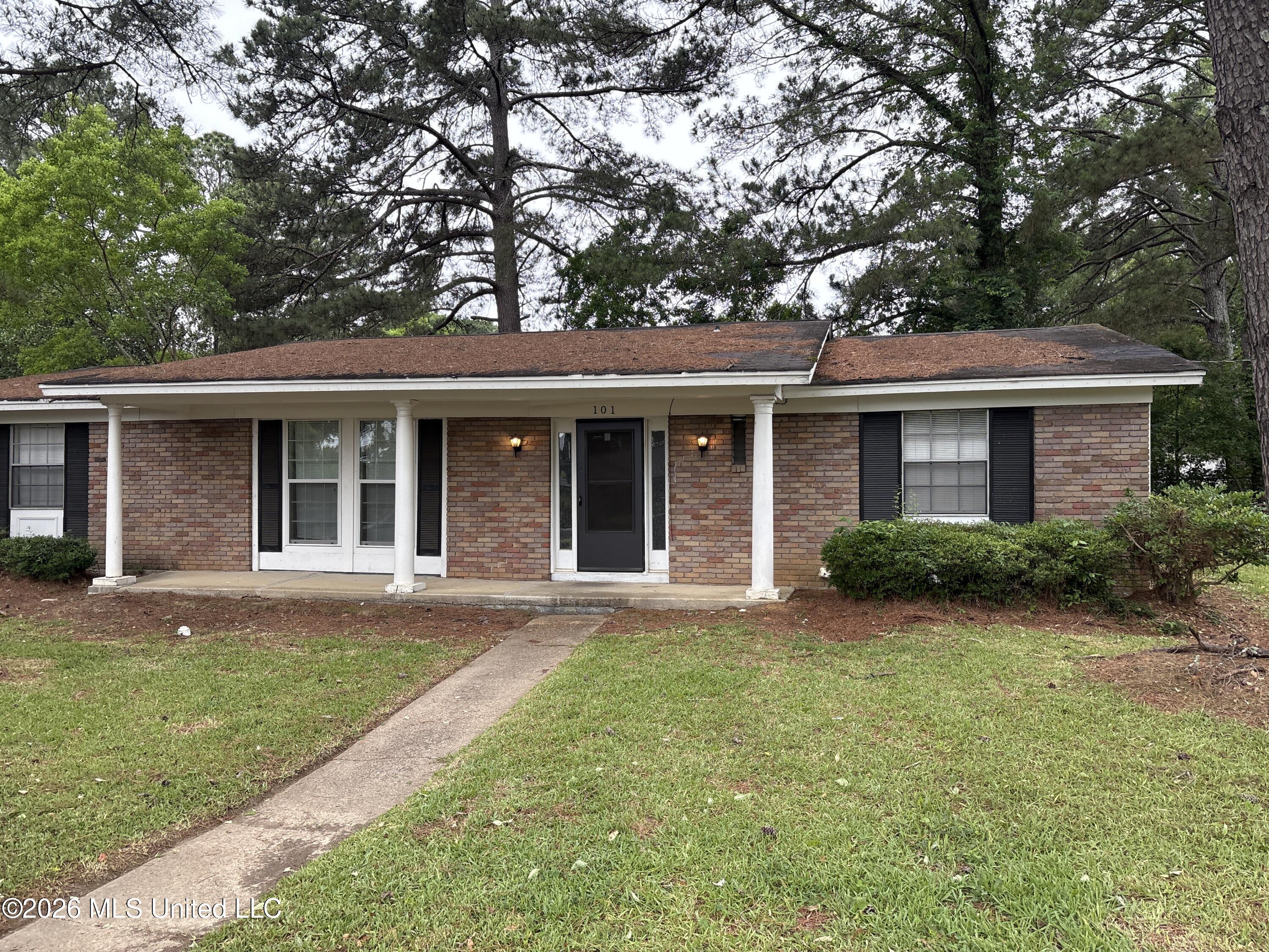 101 Dotson Place Property Photo 1