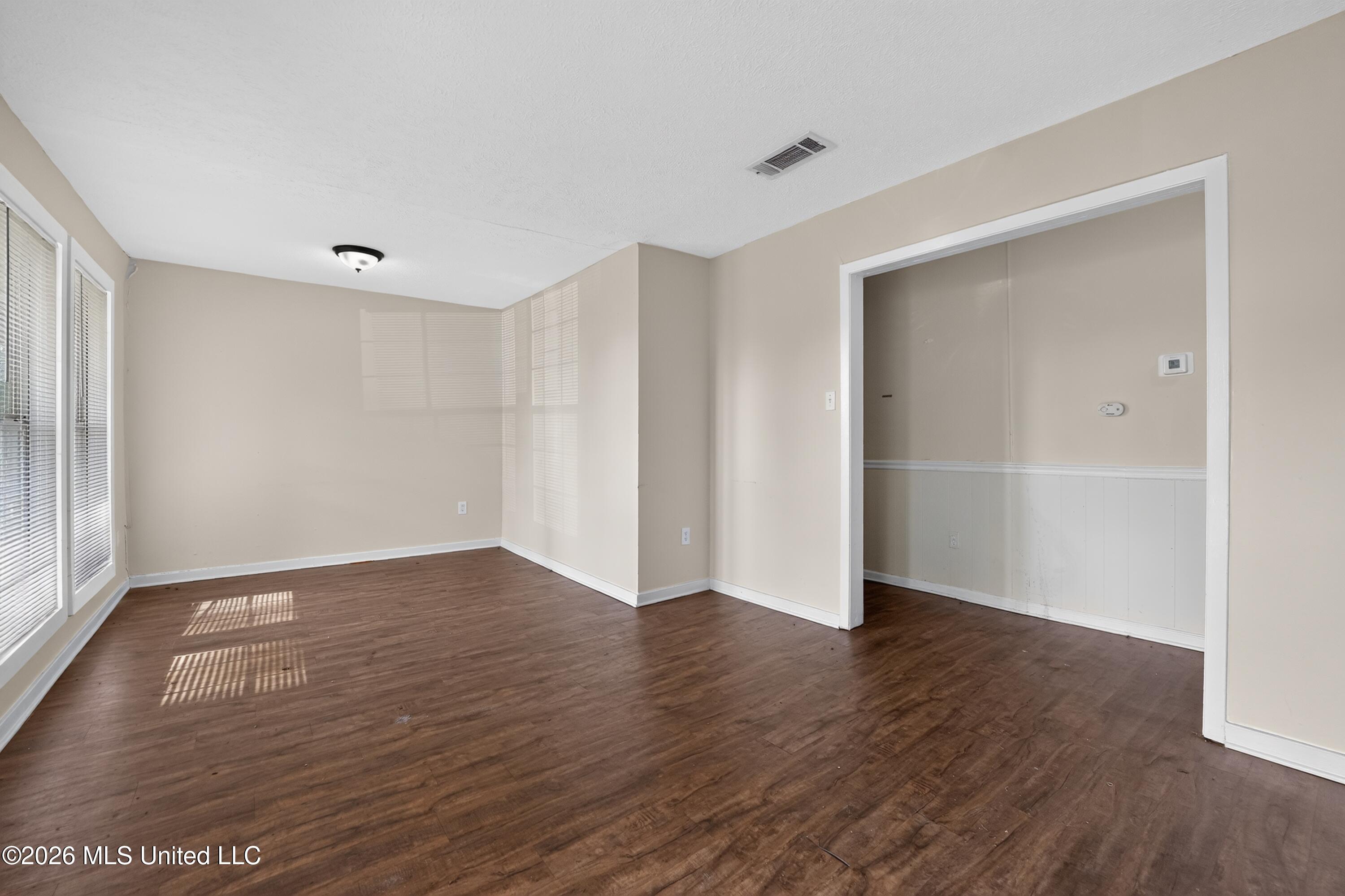 101 Dotson Place Property Photo 9