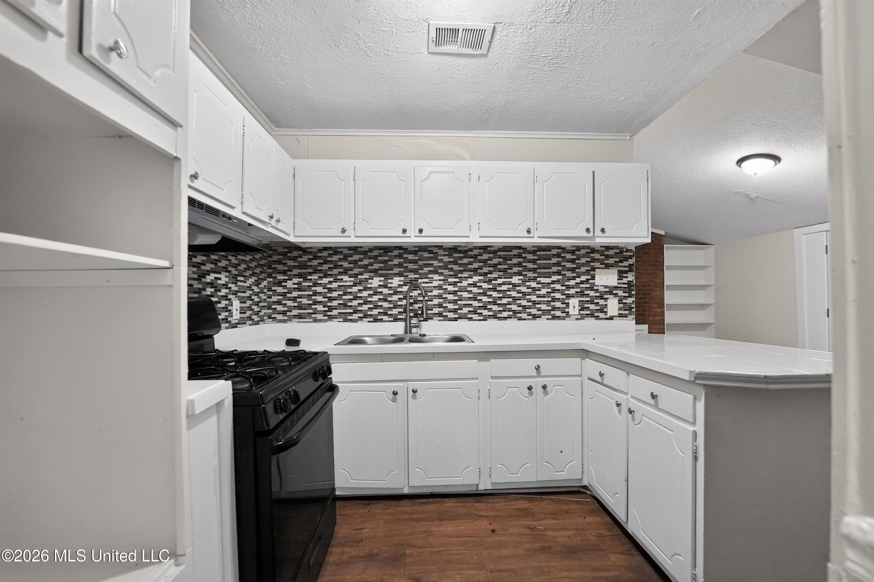 101 Dotson Place Property Photo 12