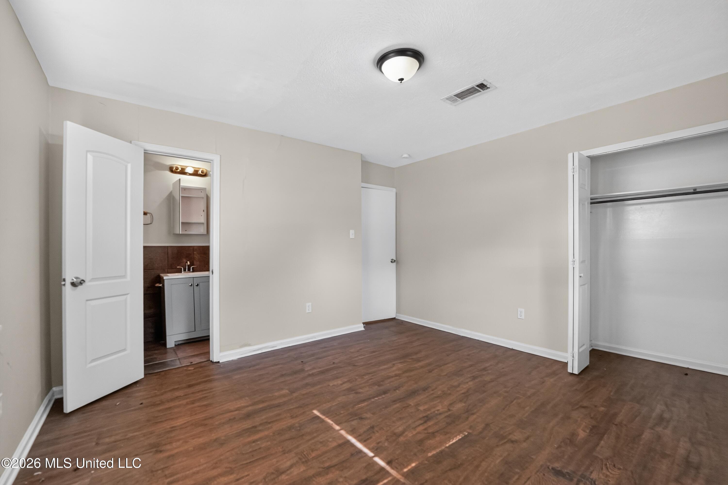 101 Dotson Place Property Photo 13