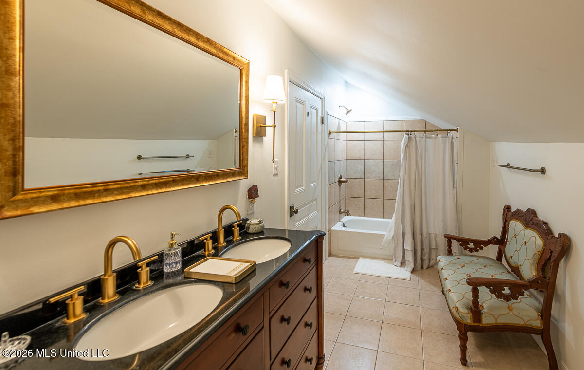 14 Marshall Road Property Photo 51