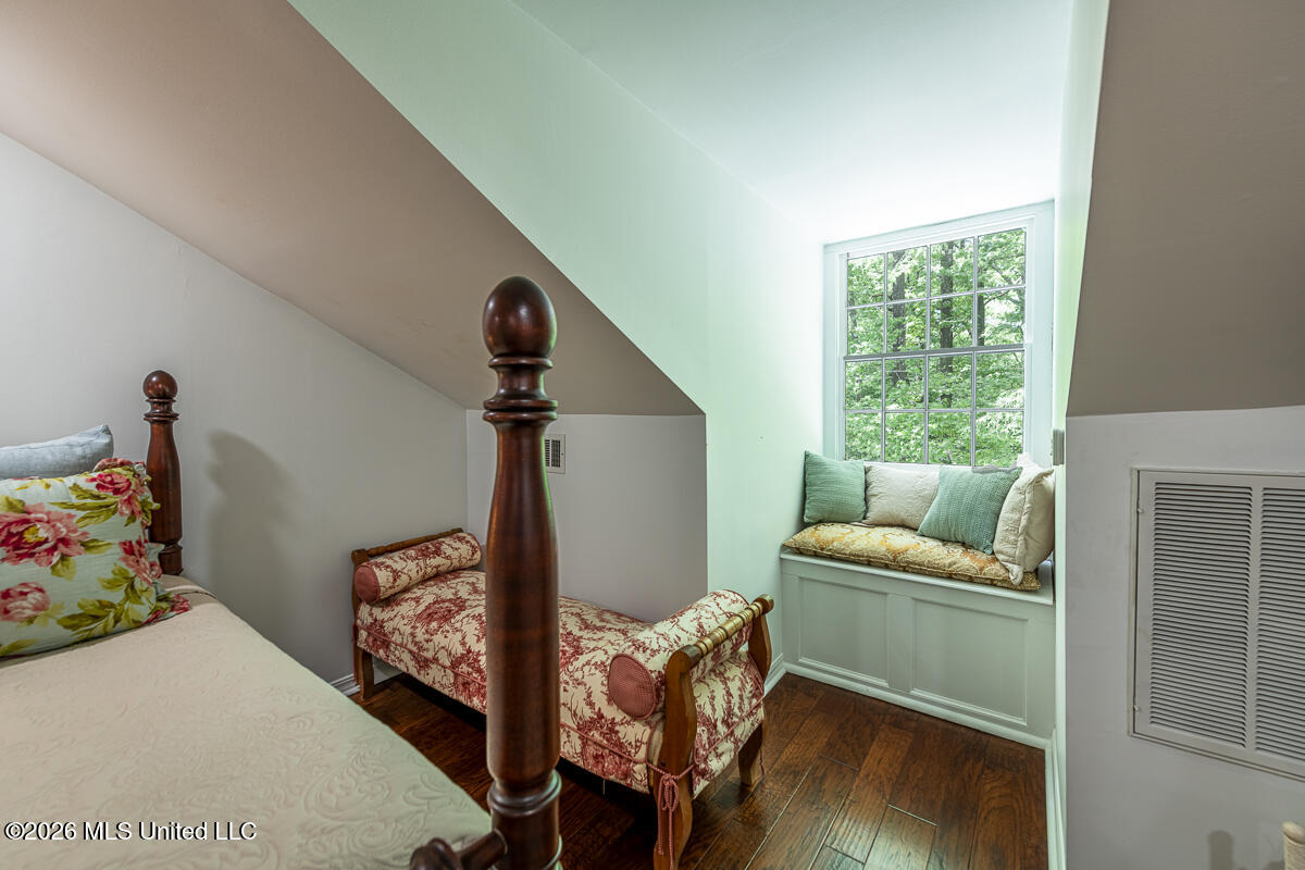 14 Marshall Road Property Photo 56
