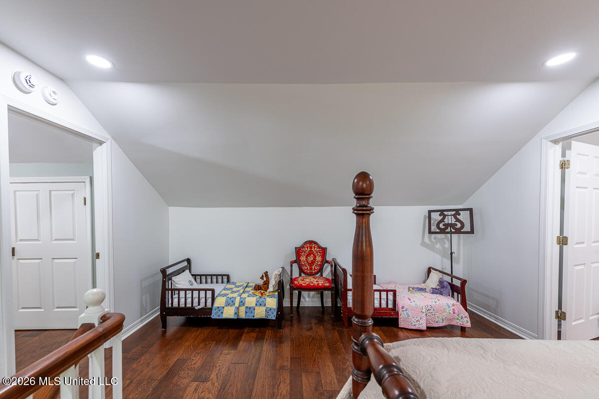 14 Marshall Road Property Photo 58