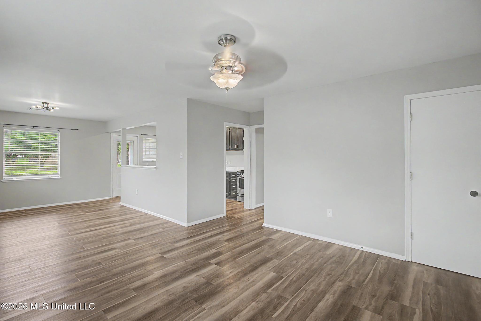 2232 Taylor Boulevard Property Photo 3