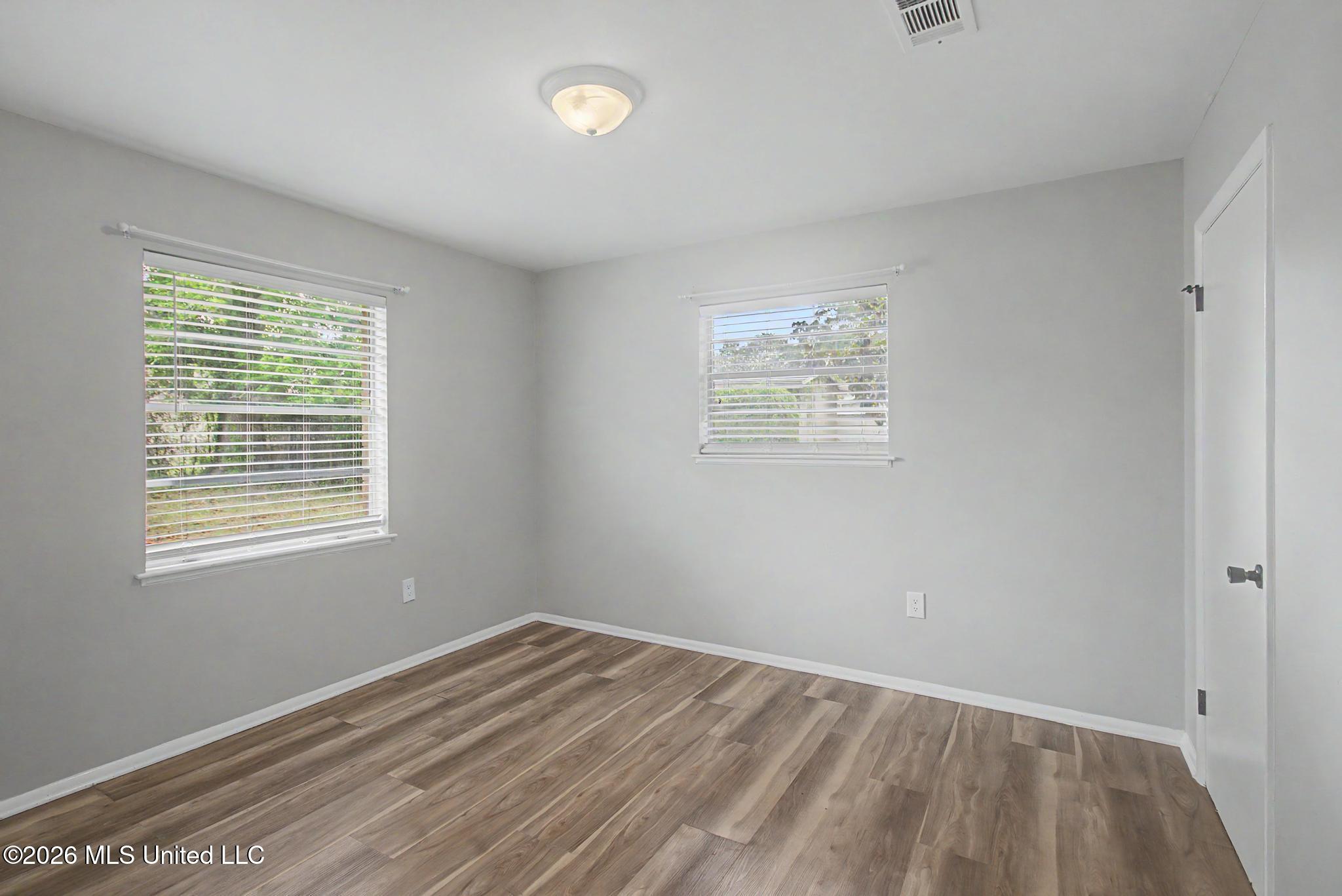 2232 Taylor Boulevard Property Photo 14