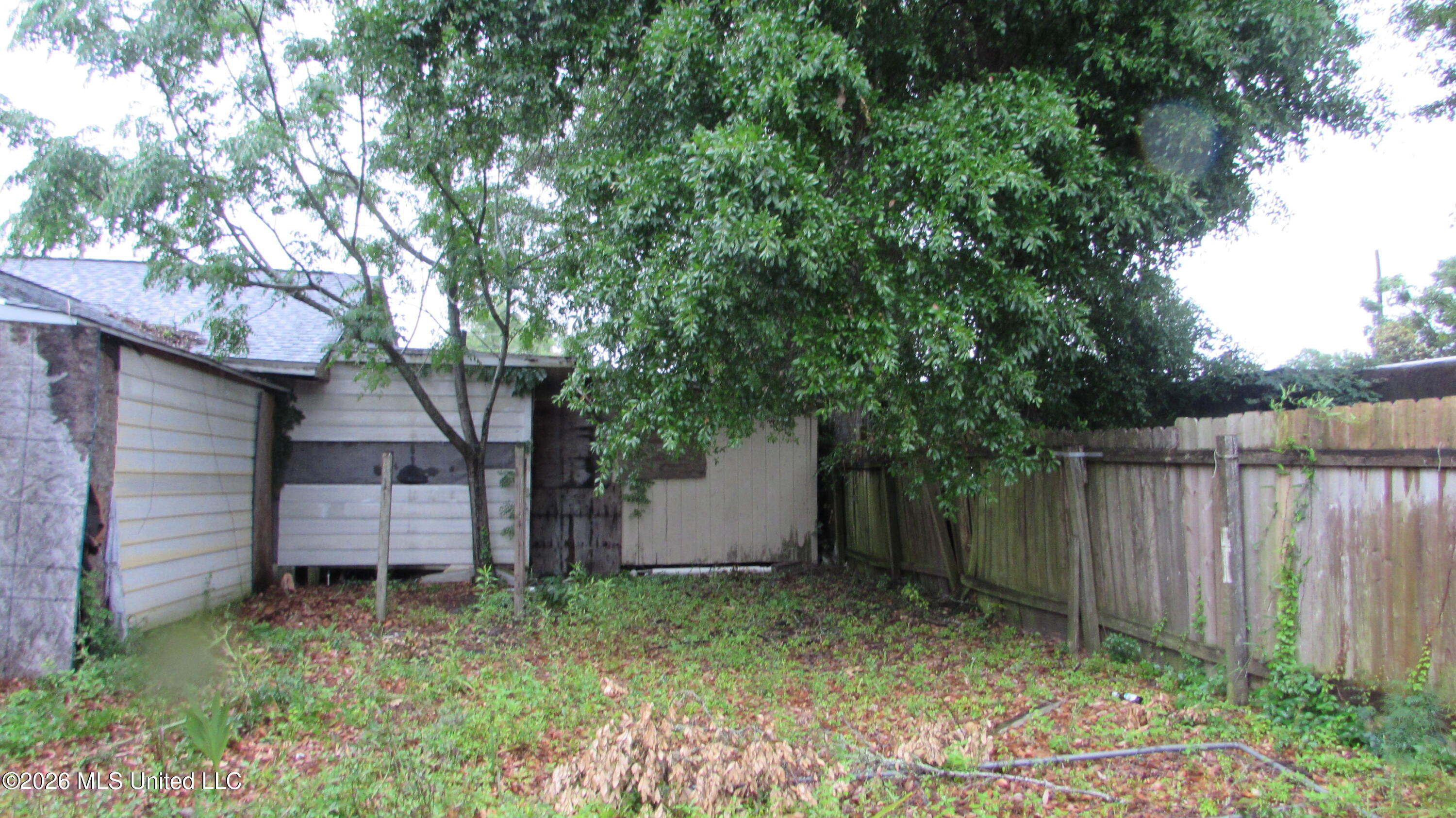 2405 23rd Street Property Photo 3