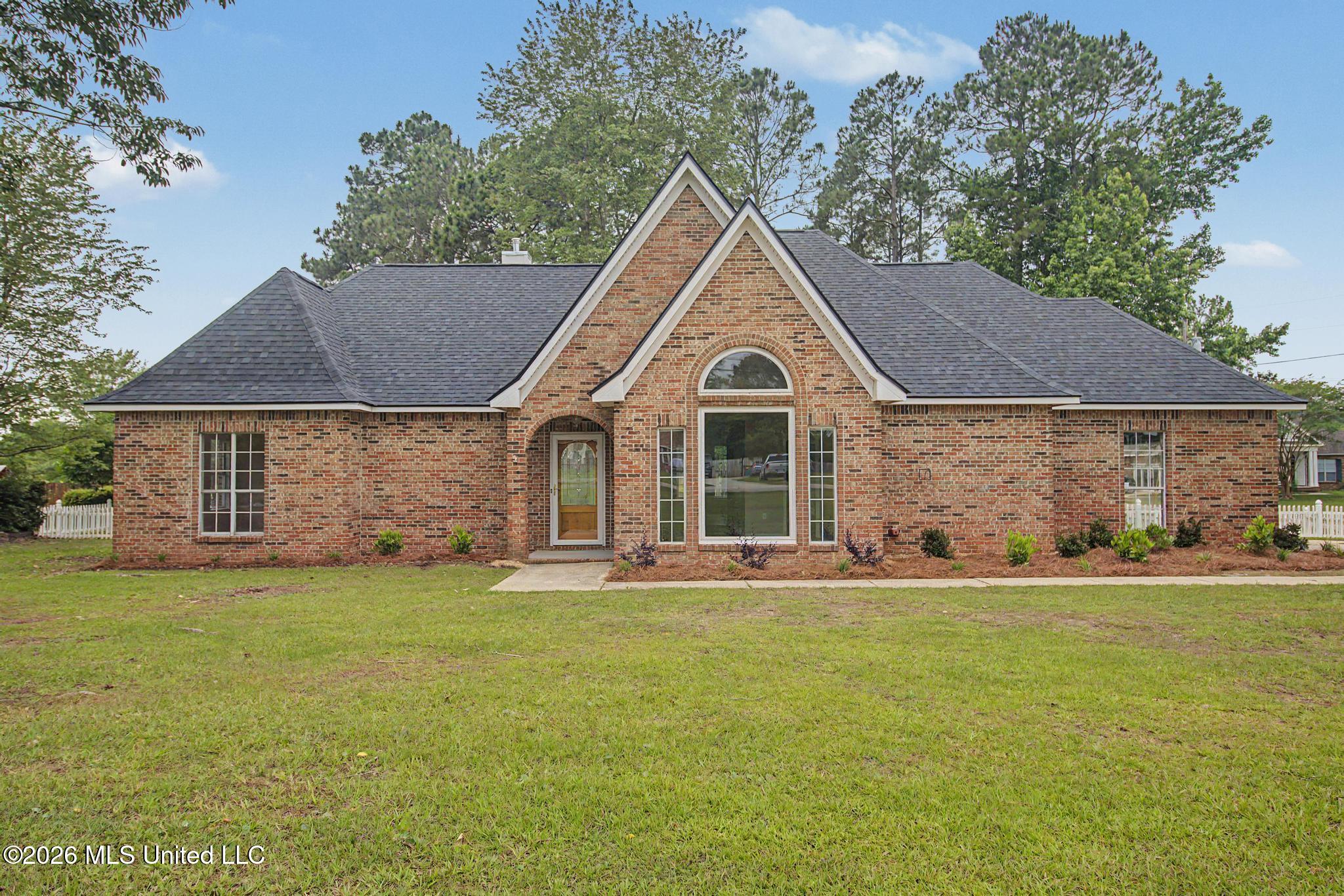 15407 Village Drive Property Photo 1