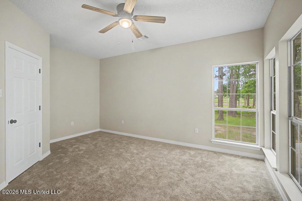 15407 Village Drive Property Photo 15
