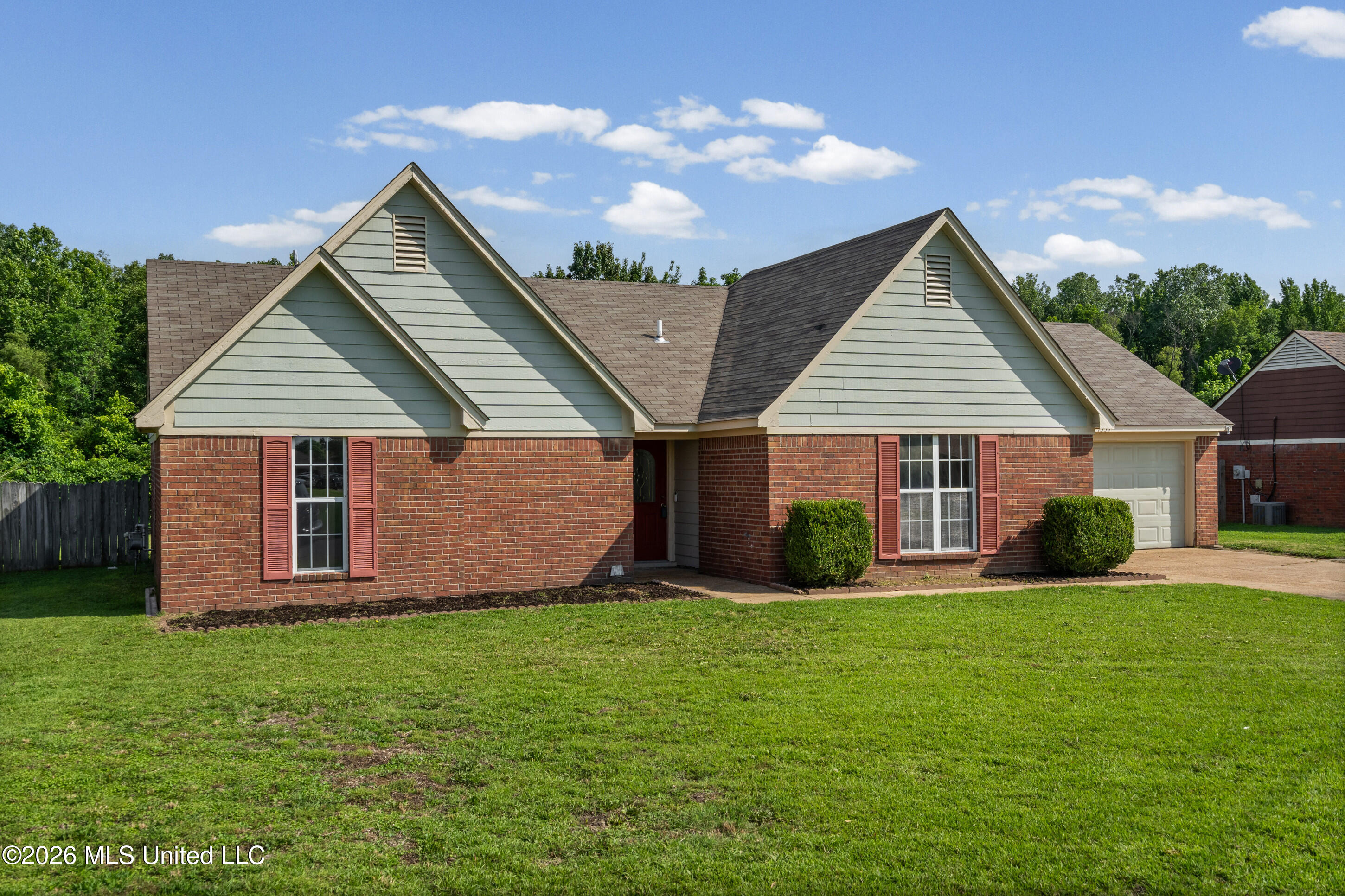 7357 Dunbarton Drive Property Photo 3