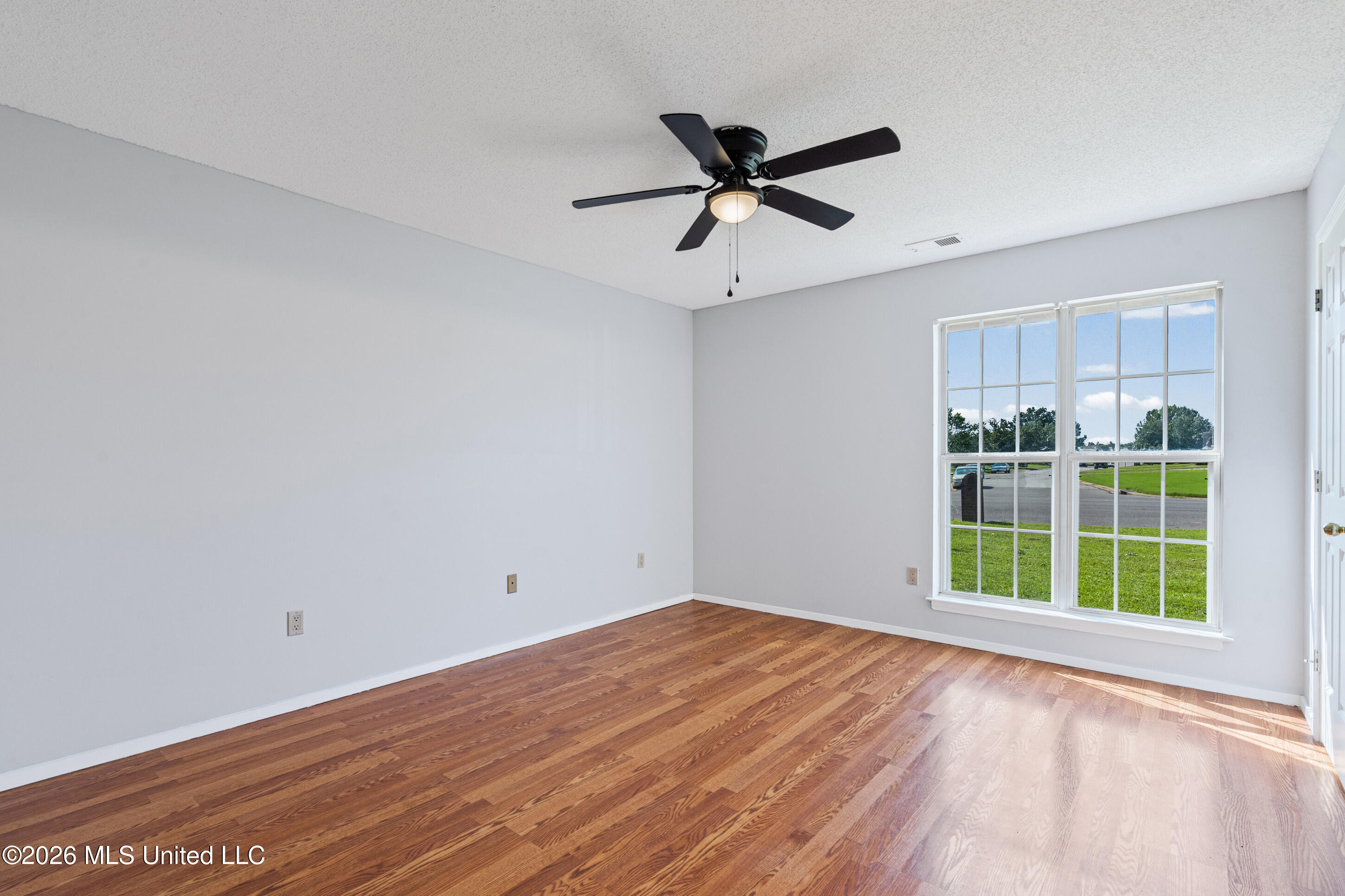 7357 Dunbarton Drive Property Photo 12