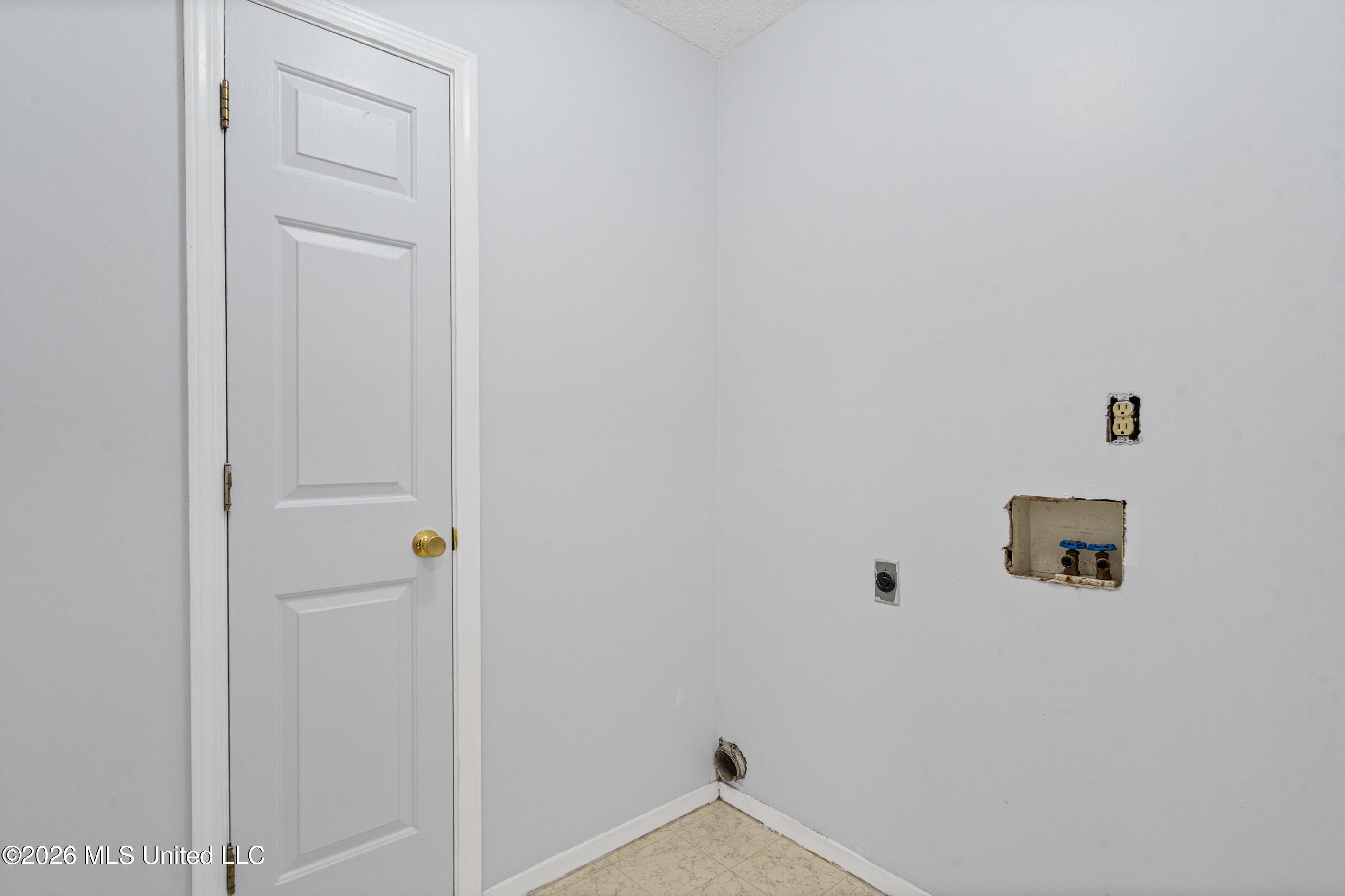 7357 Dunbarton Drive Property Photo 19