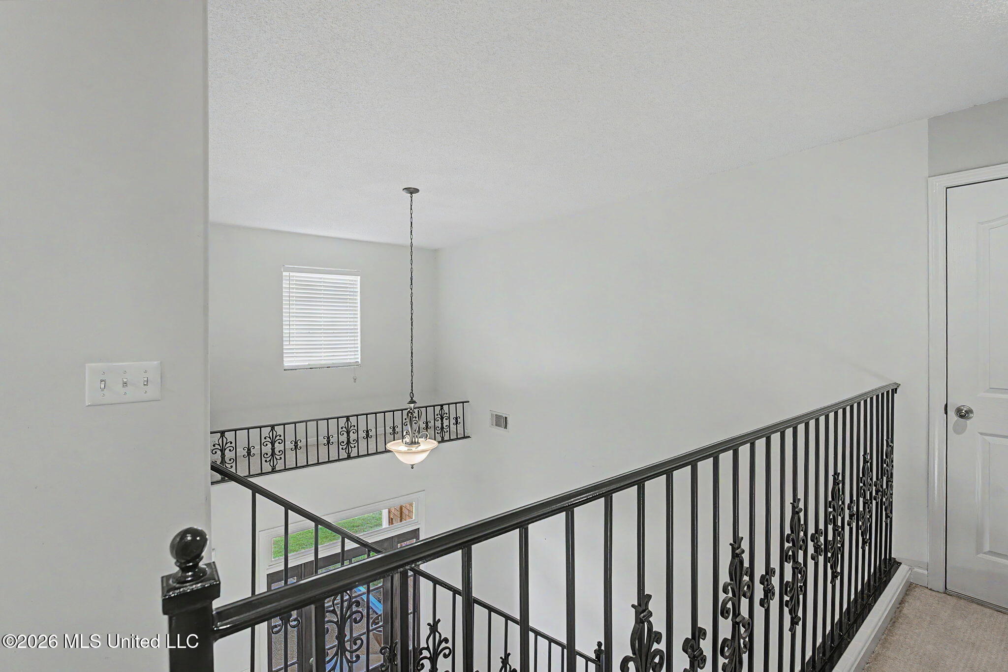 932 Gates Street Property Photo 38