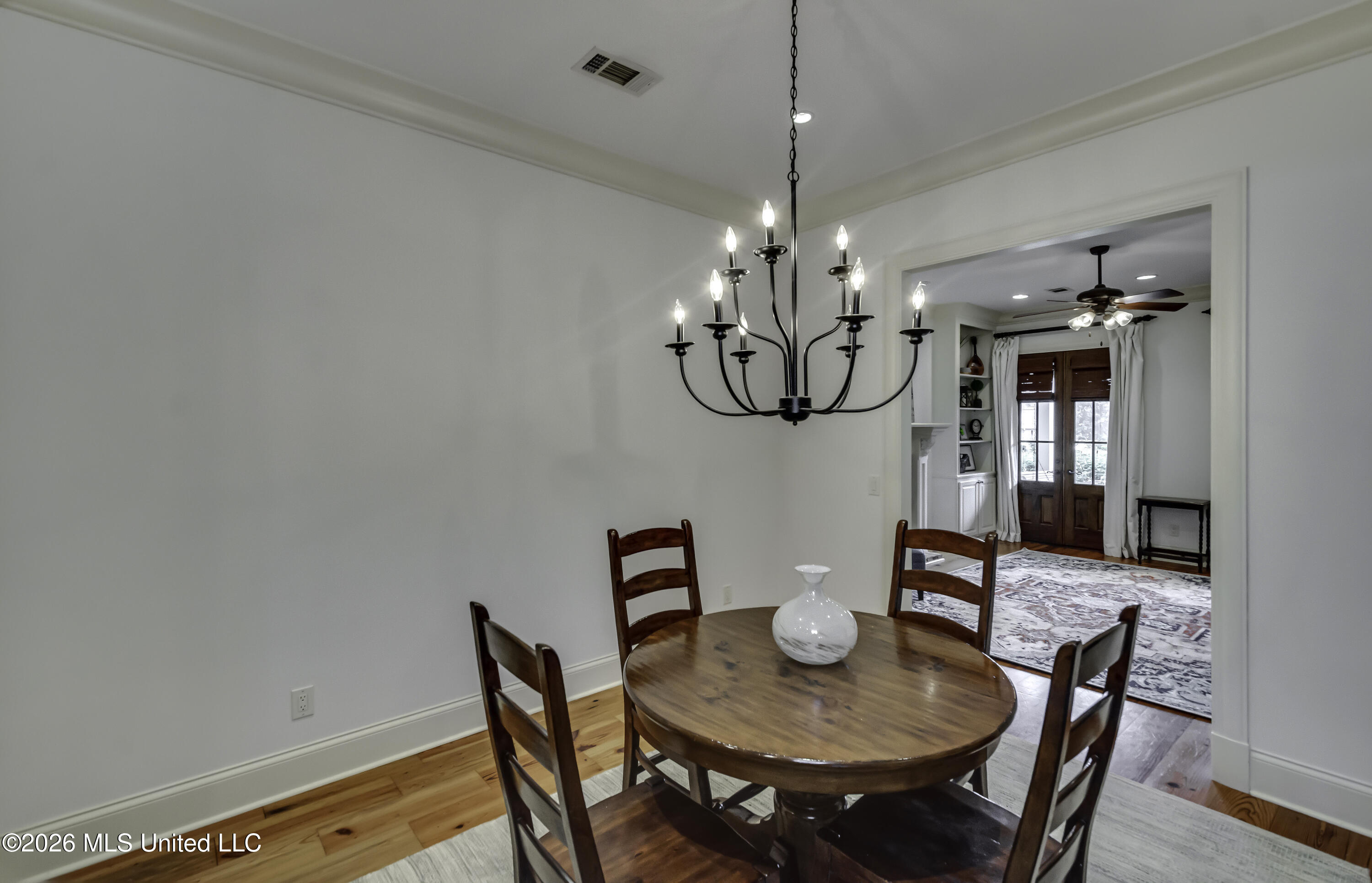 100 Arbor Landing Property Photo 16