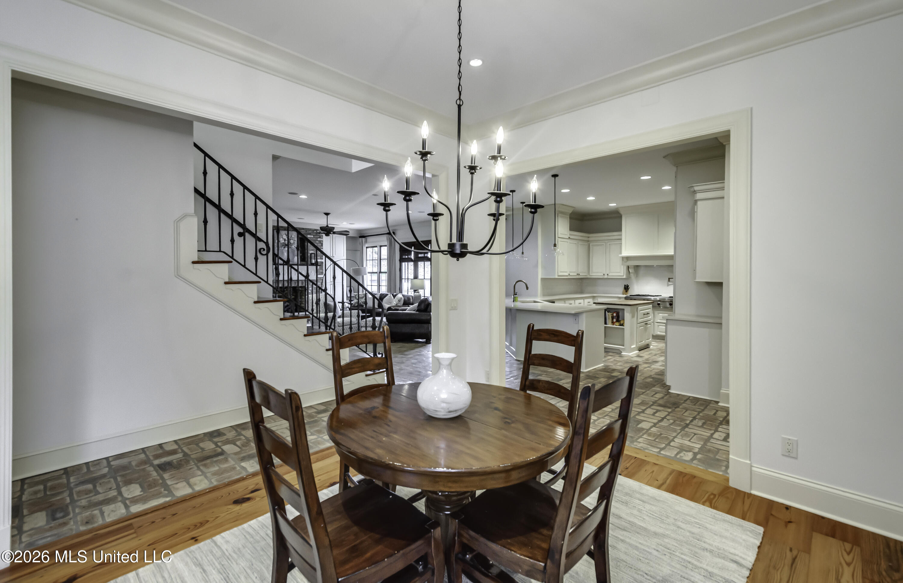 100 Arbor Landing Property Photo 17