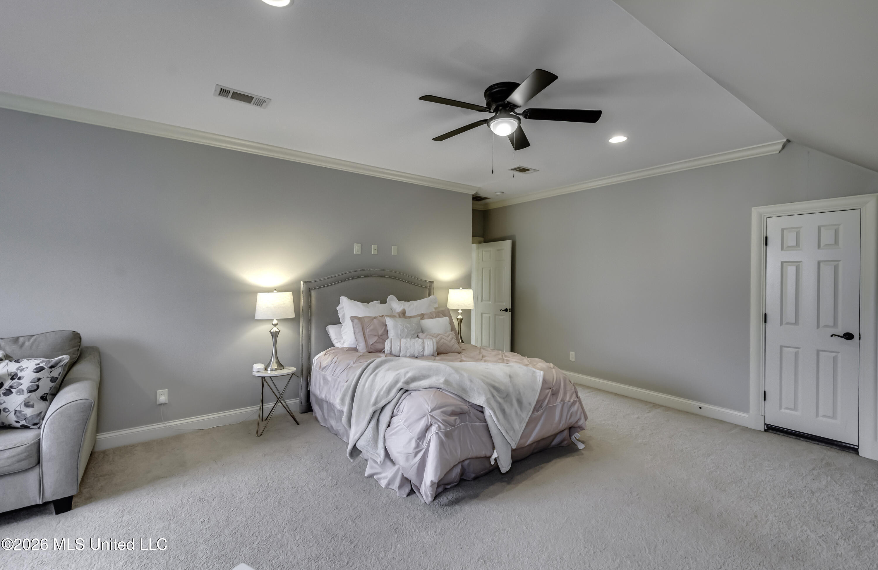 100 Arbor Landing Property Photo 42