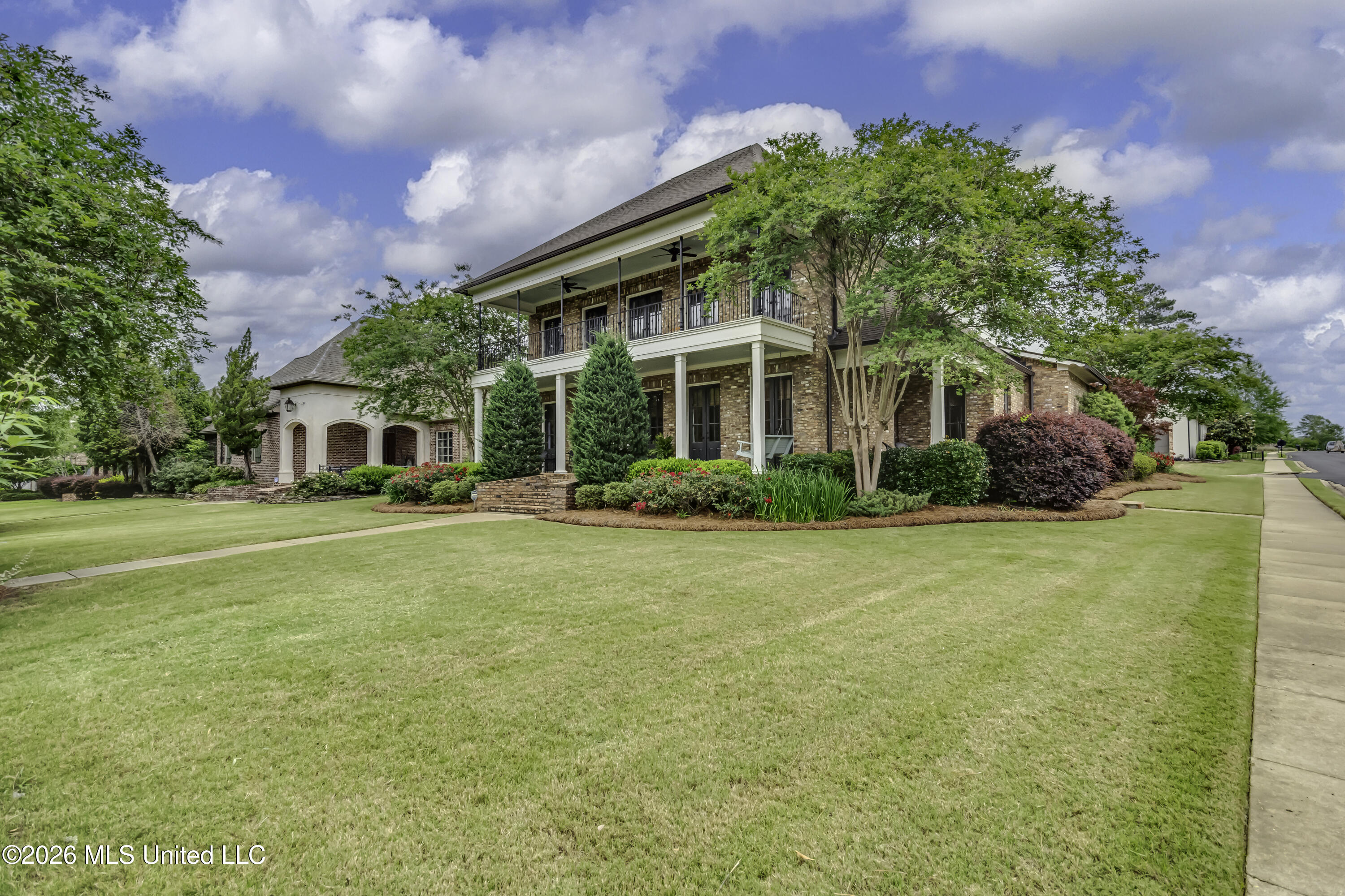 100 Arbor Landing Property Photo 86