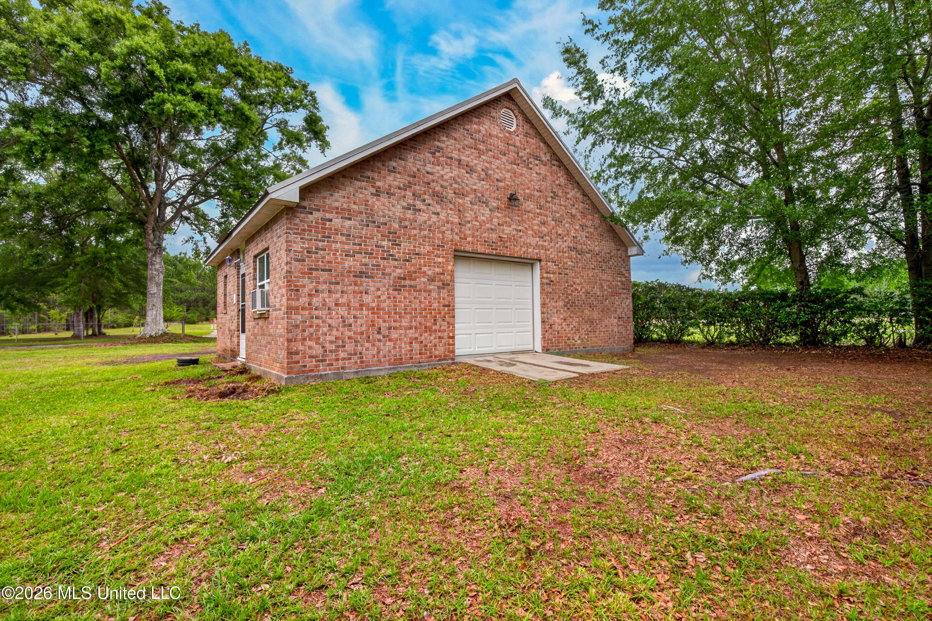 11493 White Star Road Property Photo 3