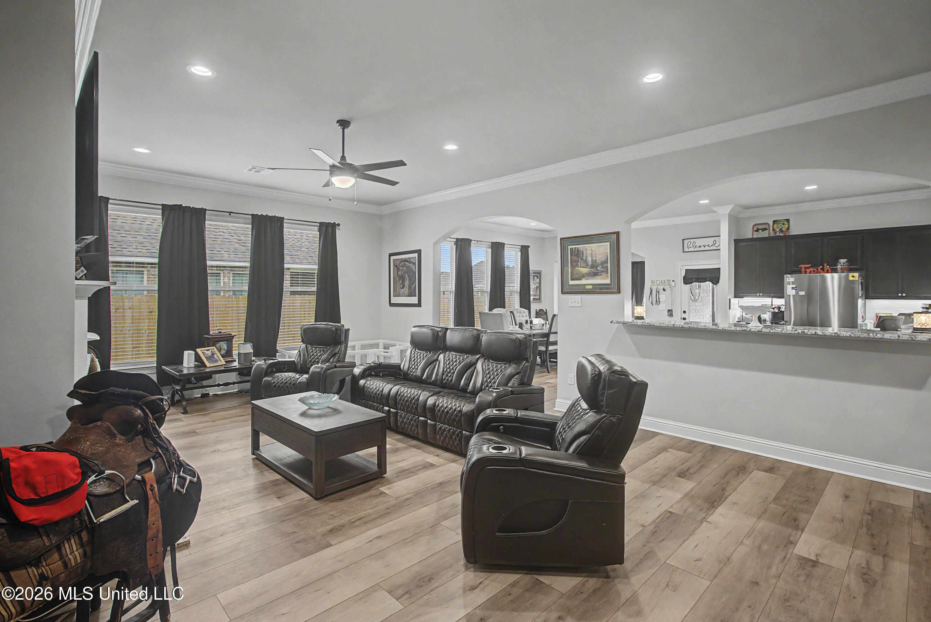10140 Patrick Drive Property Photo 4