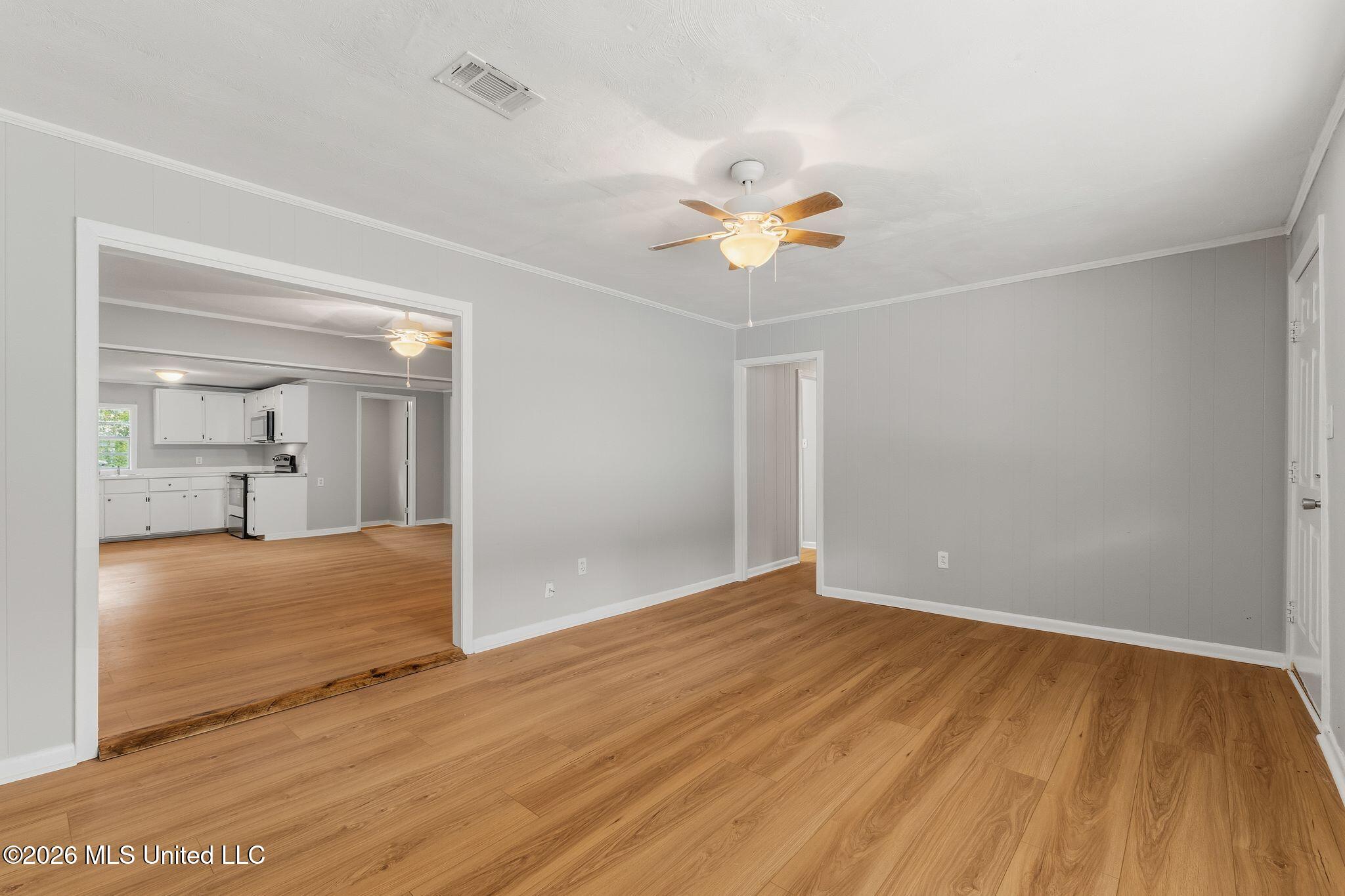 1430 Hendricks Street Property Photo 8
