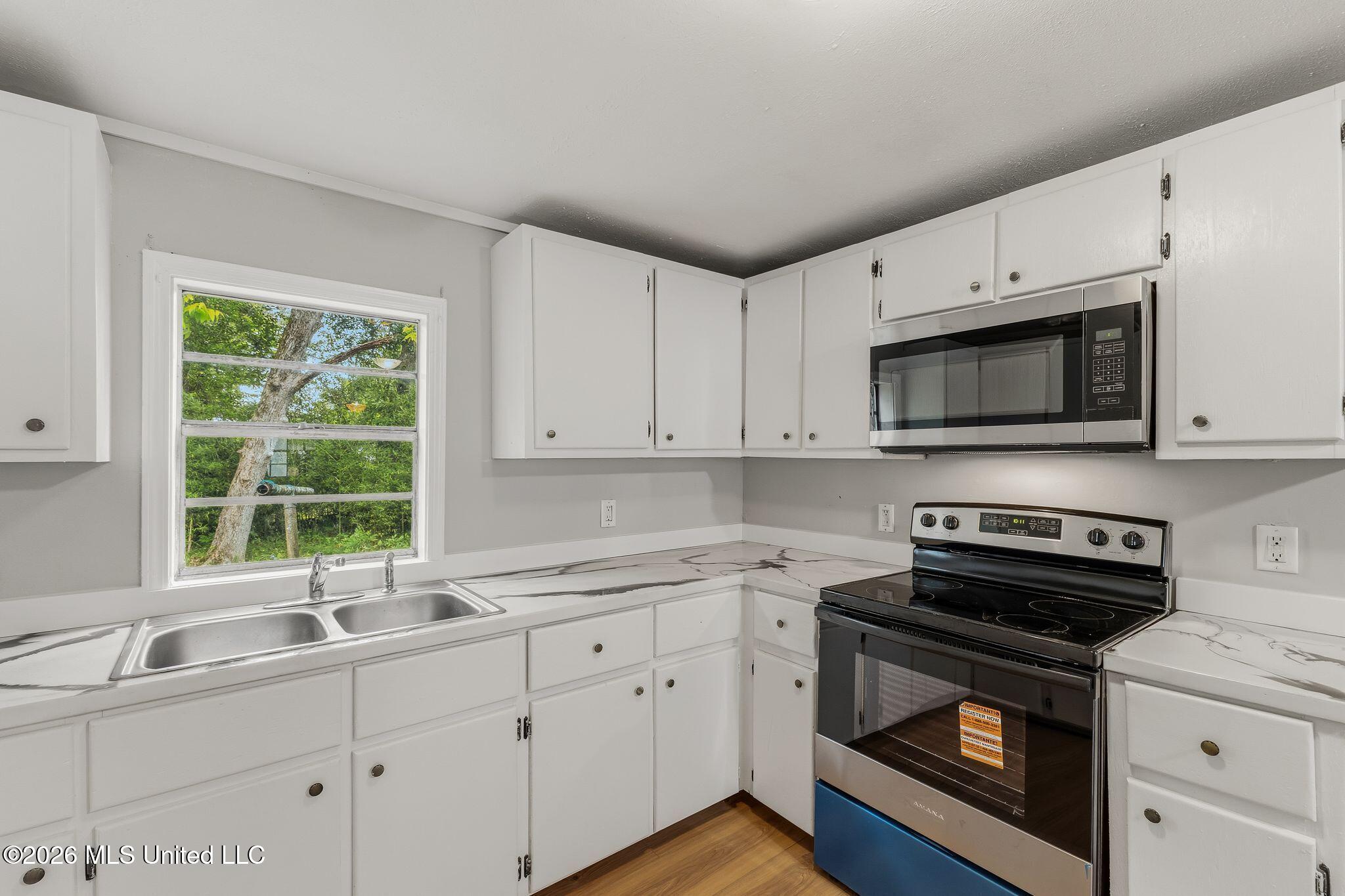 1430 Hendricks Street Property Photo 13
