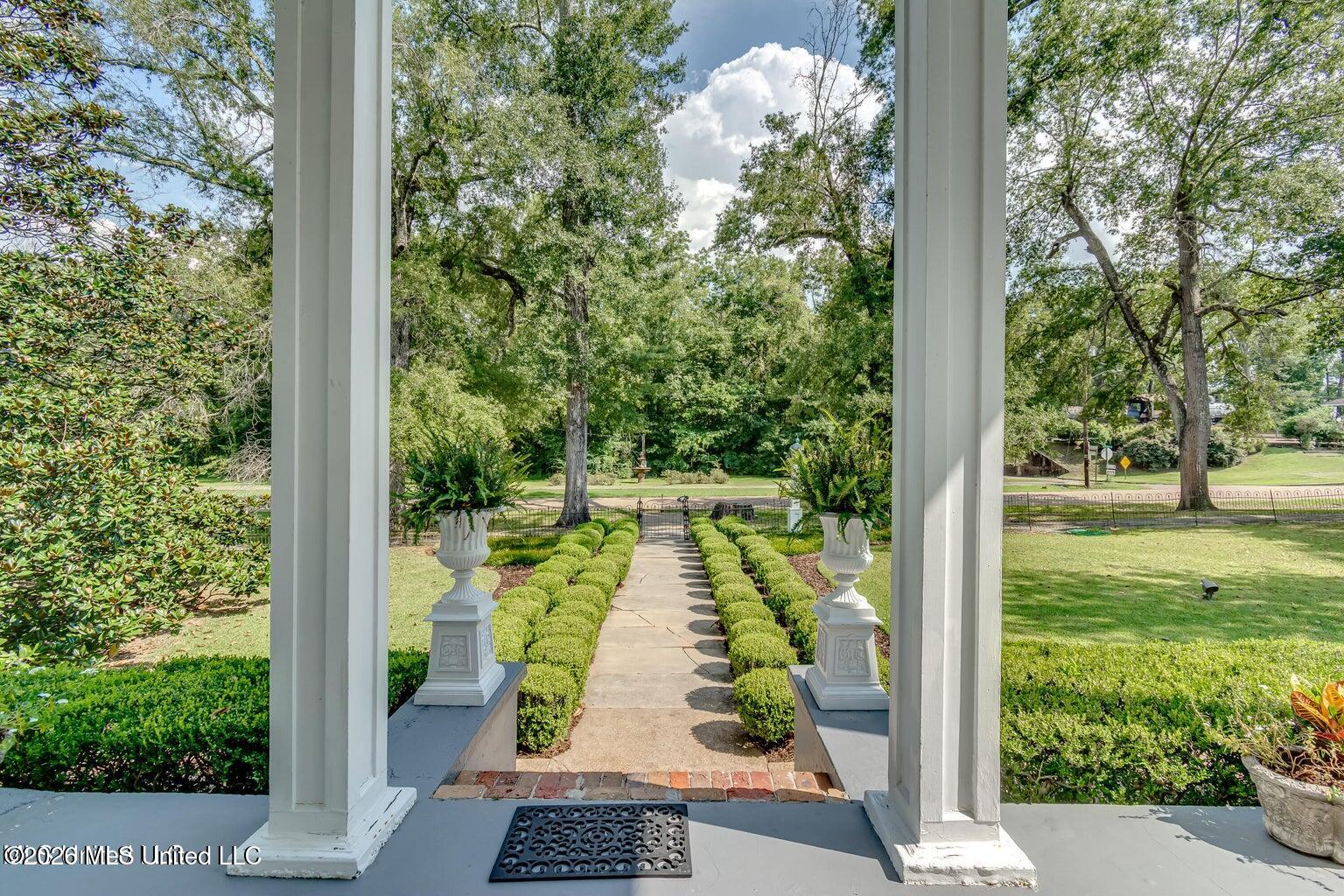 115 Railroad Avenue Property Photo 4