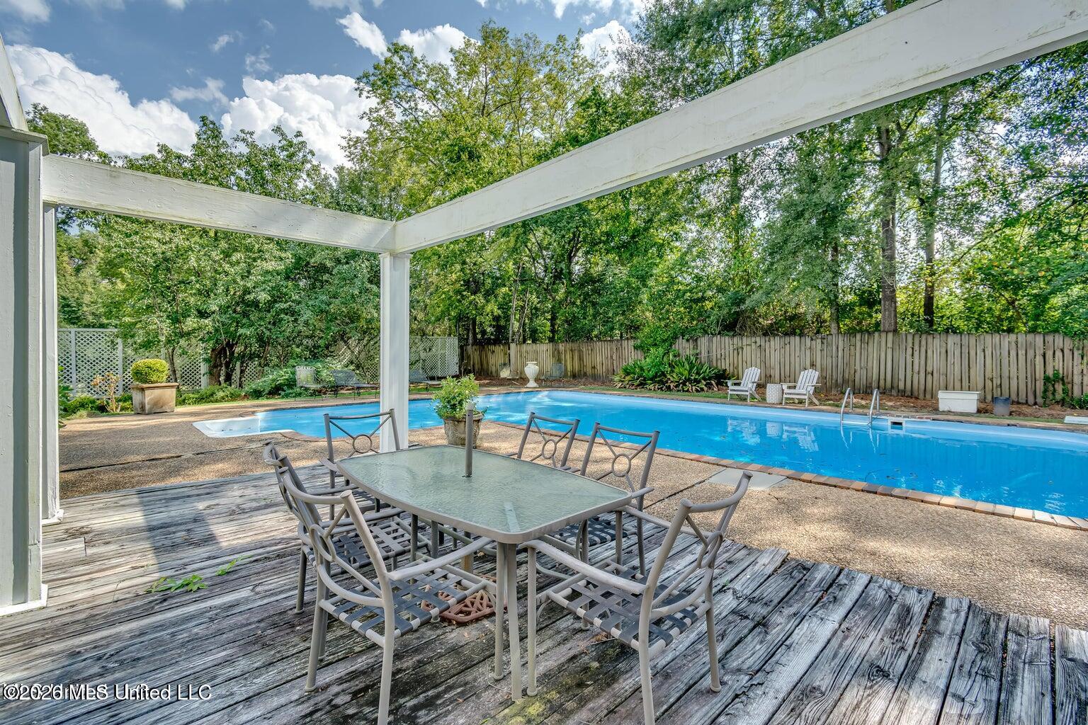115 Railroad Avenue Property Photo 32