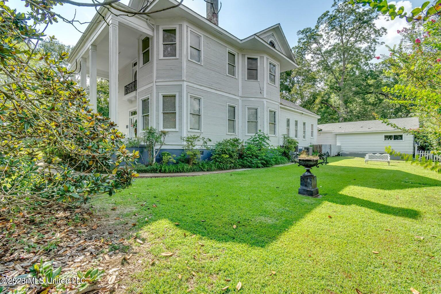 115 Railroad Avenue Property Photo 37
